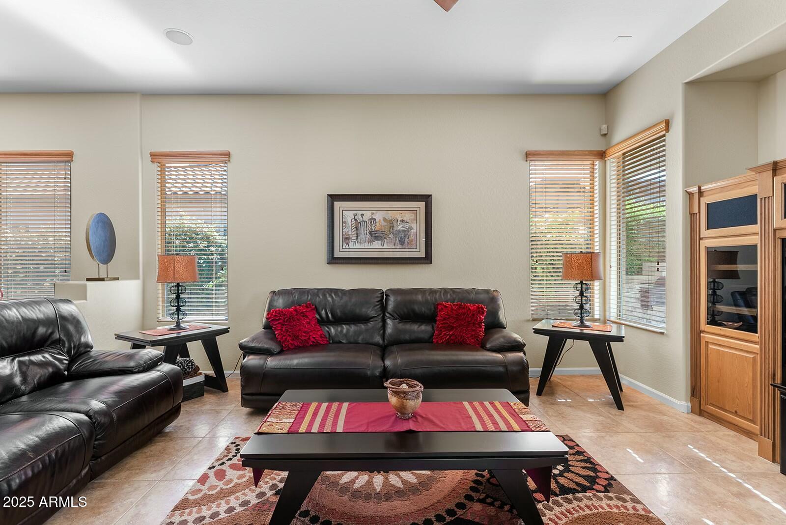 3933 E MEADOWVIEW Drive