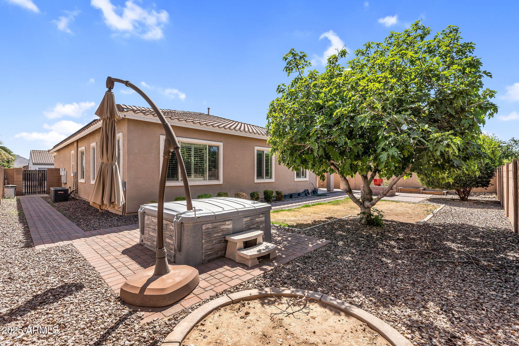 21004 E SUNSET Drive