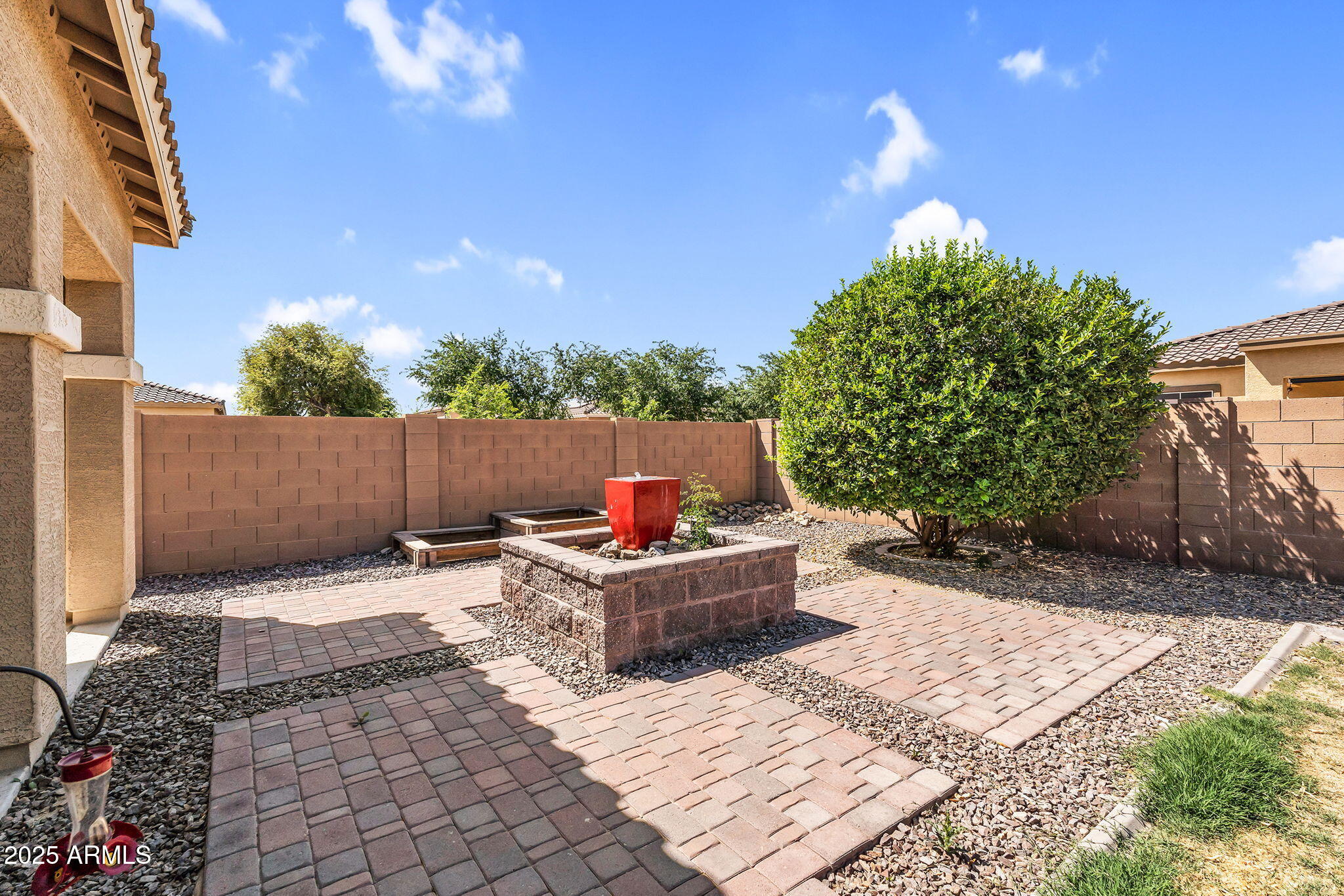 21004 E SUNSET Drive