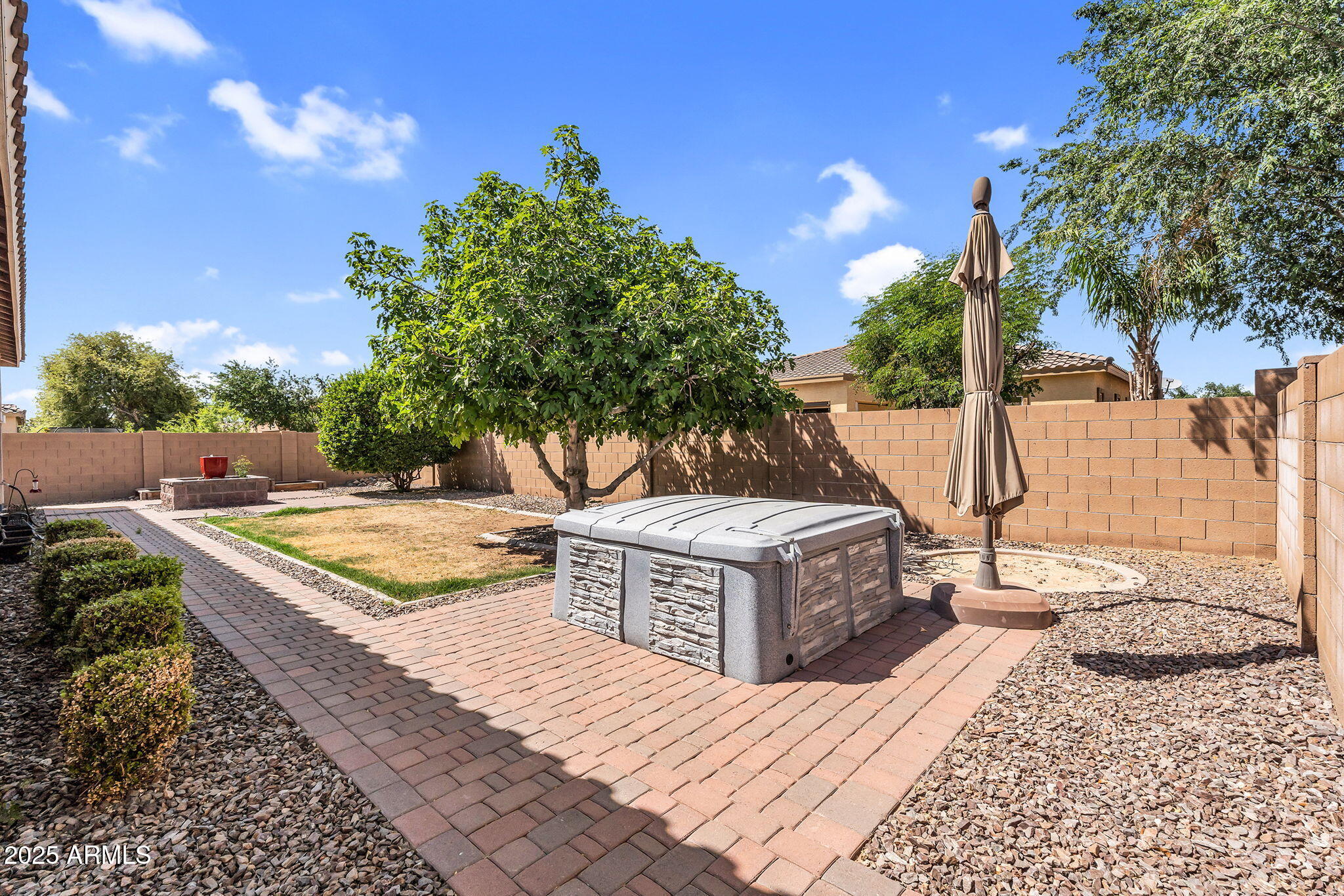 21004 E SUNSET Drive