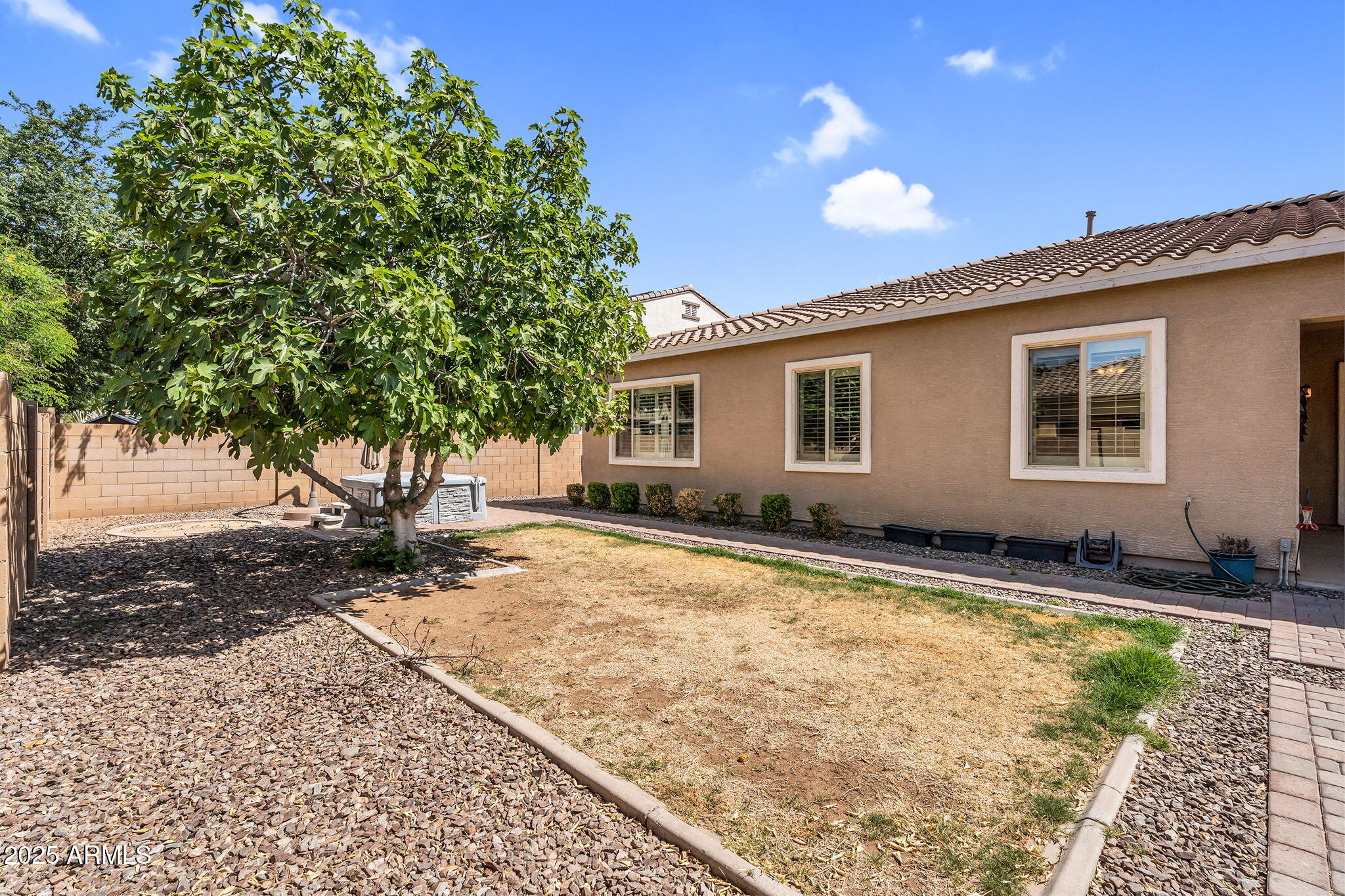 21004 E SUNSET Drive