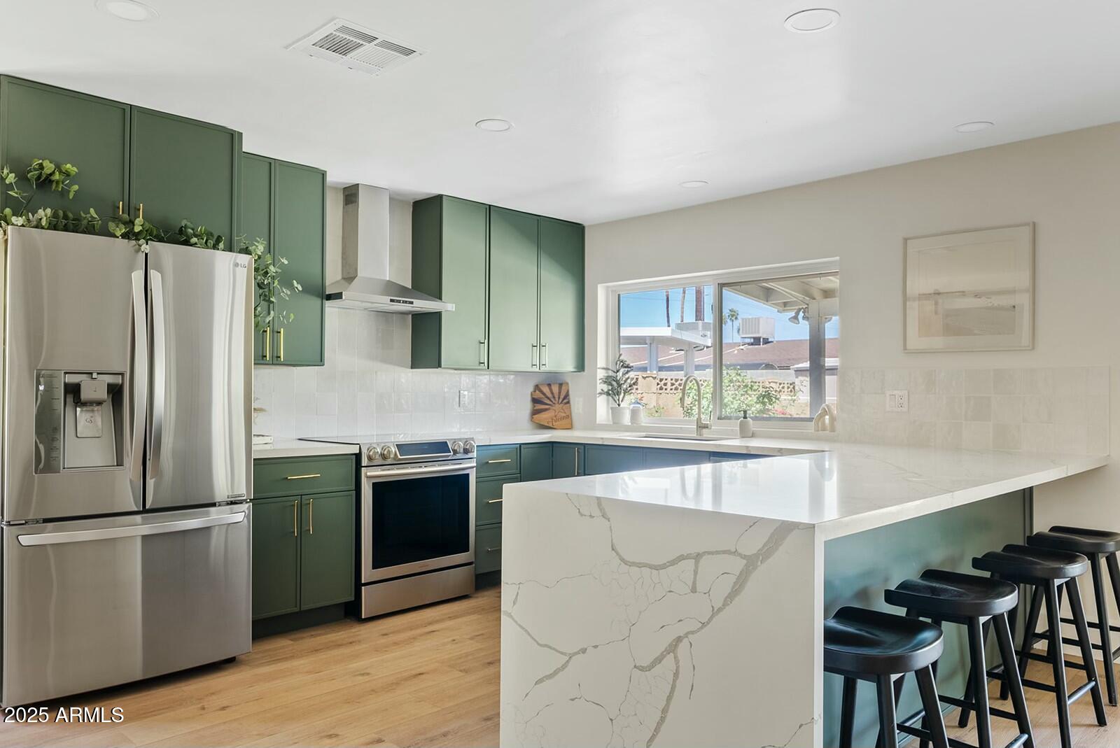 8144 E VISTA Drive