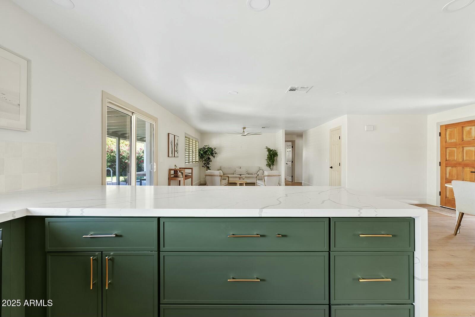 8144 E VISTA Drive