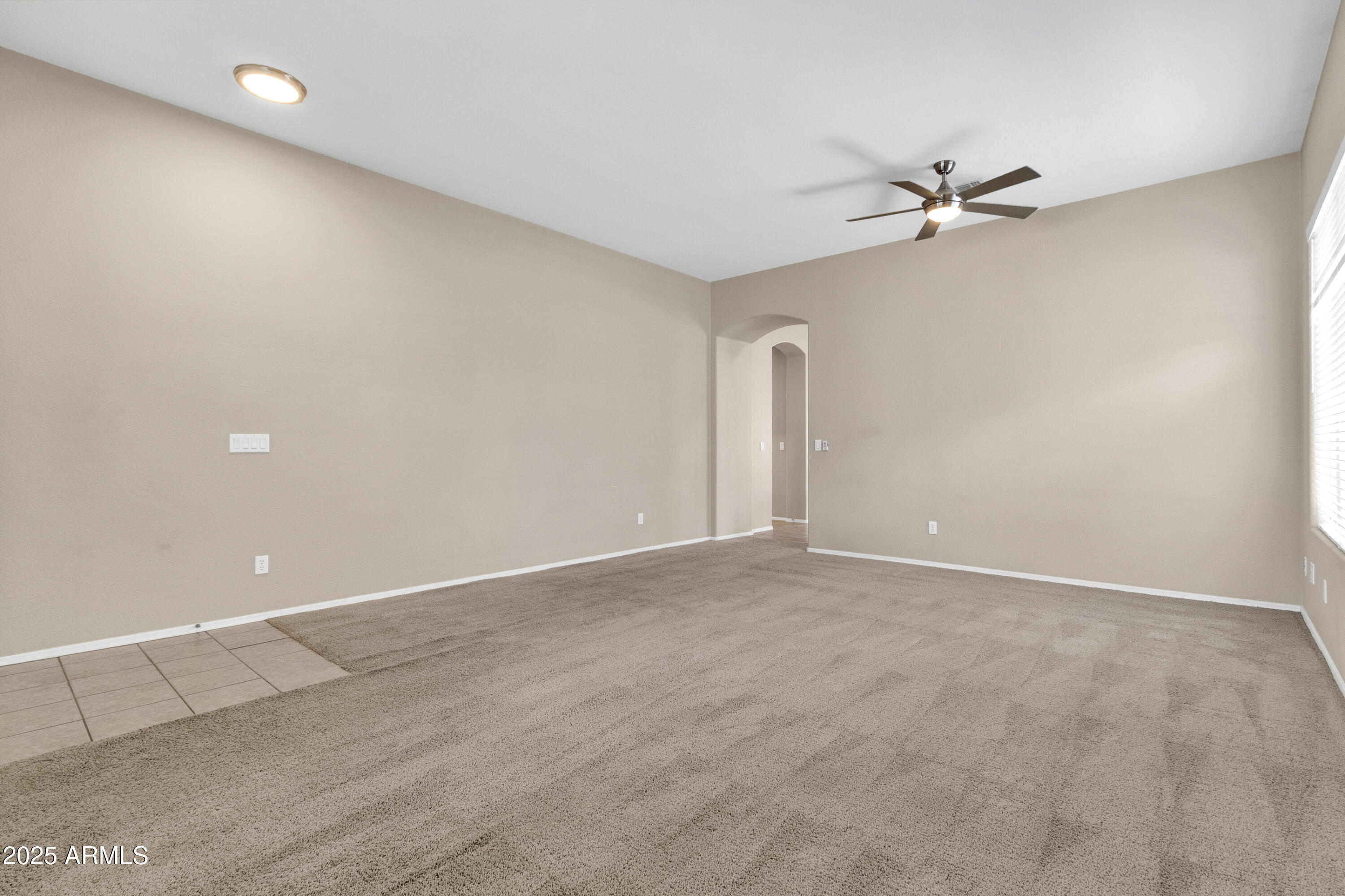 1422 E EBONY Drive
