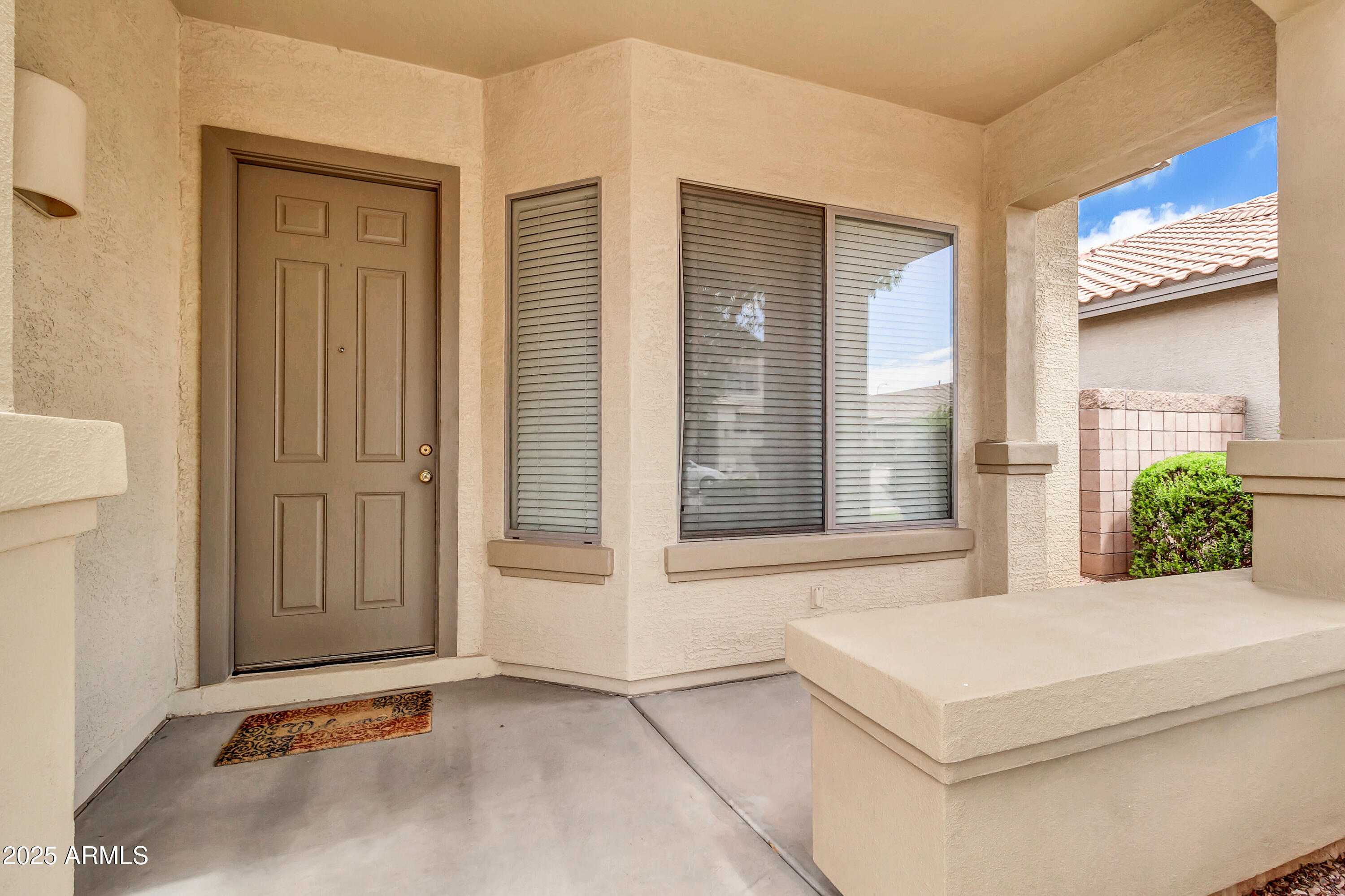 1422 E EBONY Drive