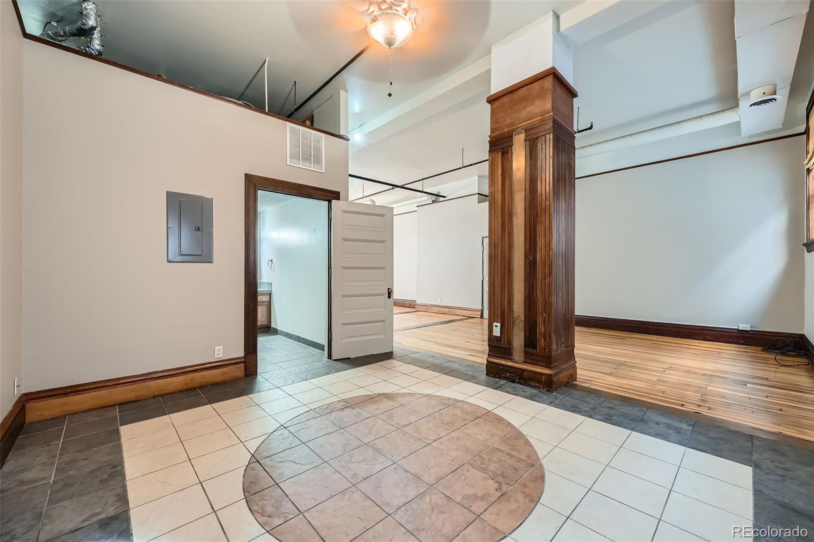 211 W 2nd Street Unit: 205