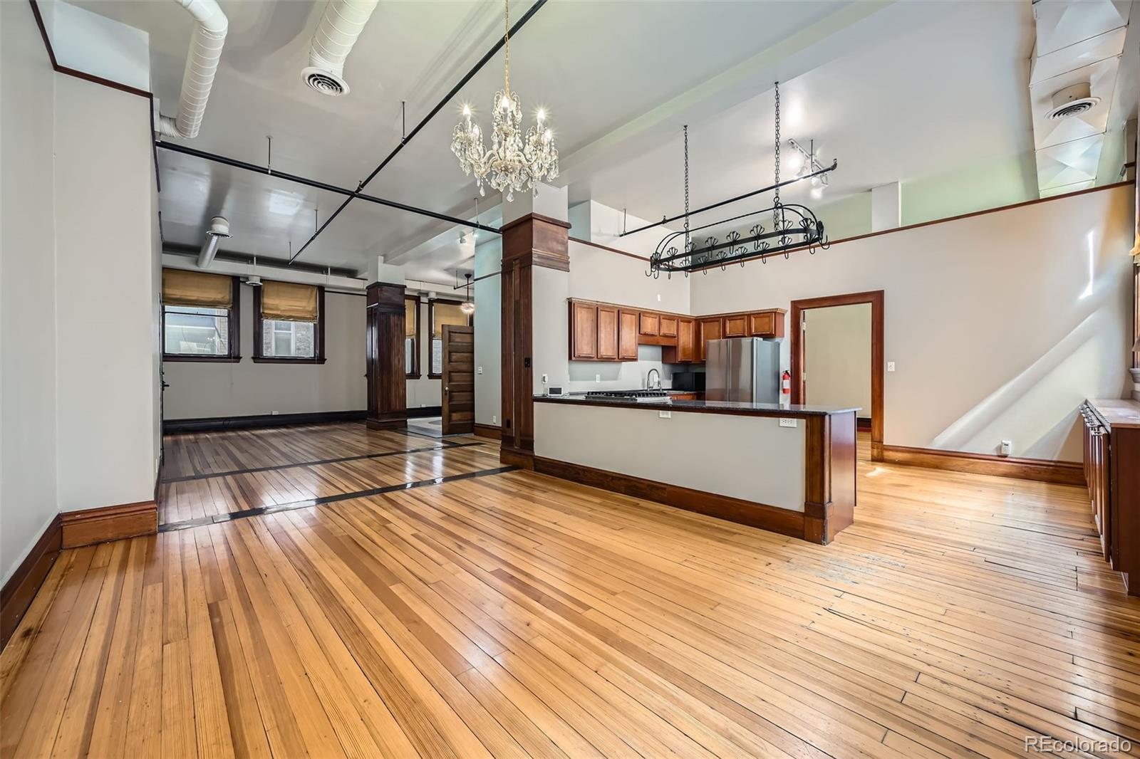 211 W 2nd Street Unit: 205