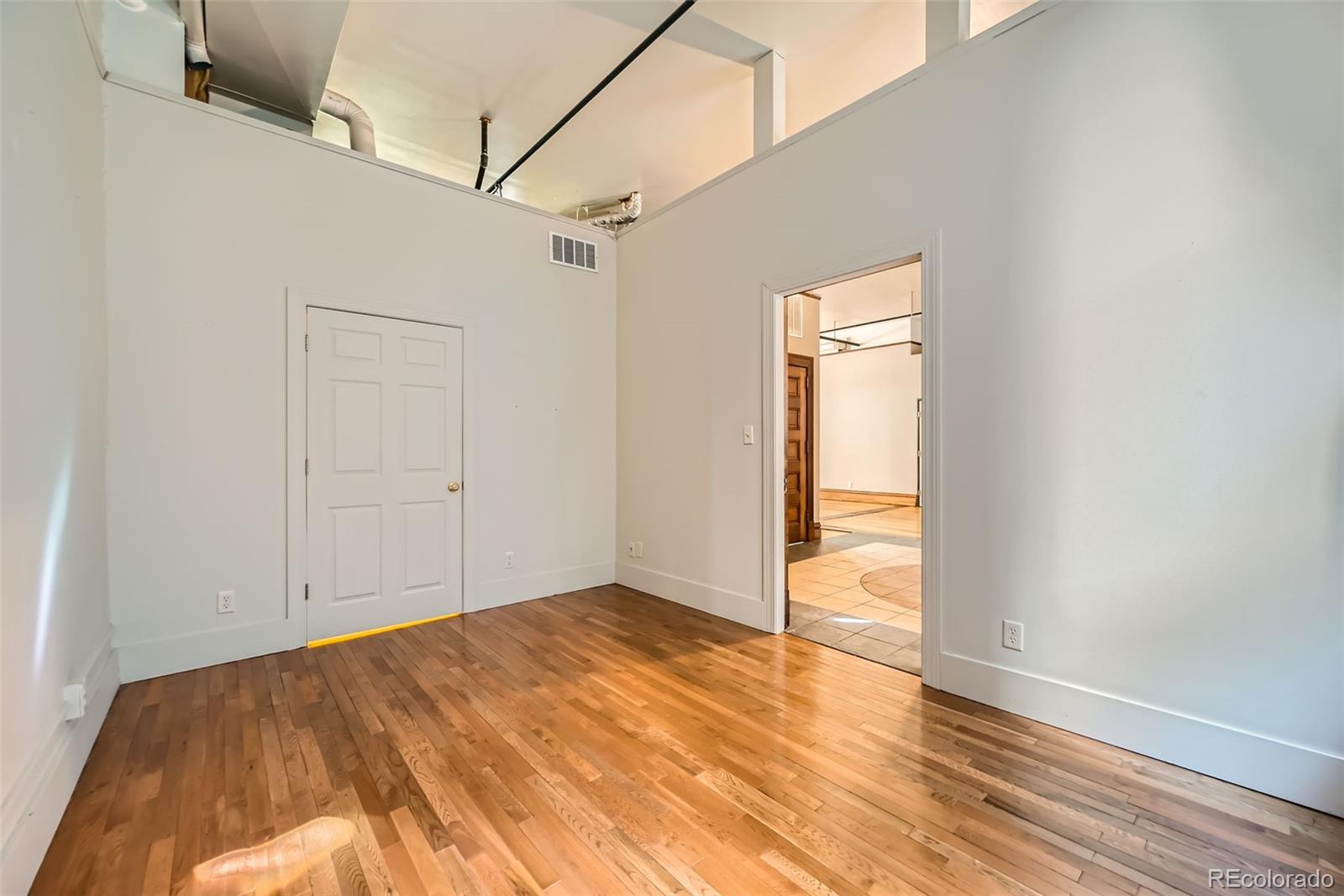 211 W 2nd Street Unit: 205