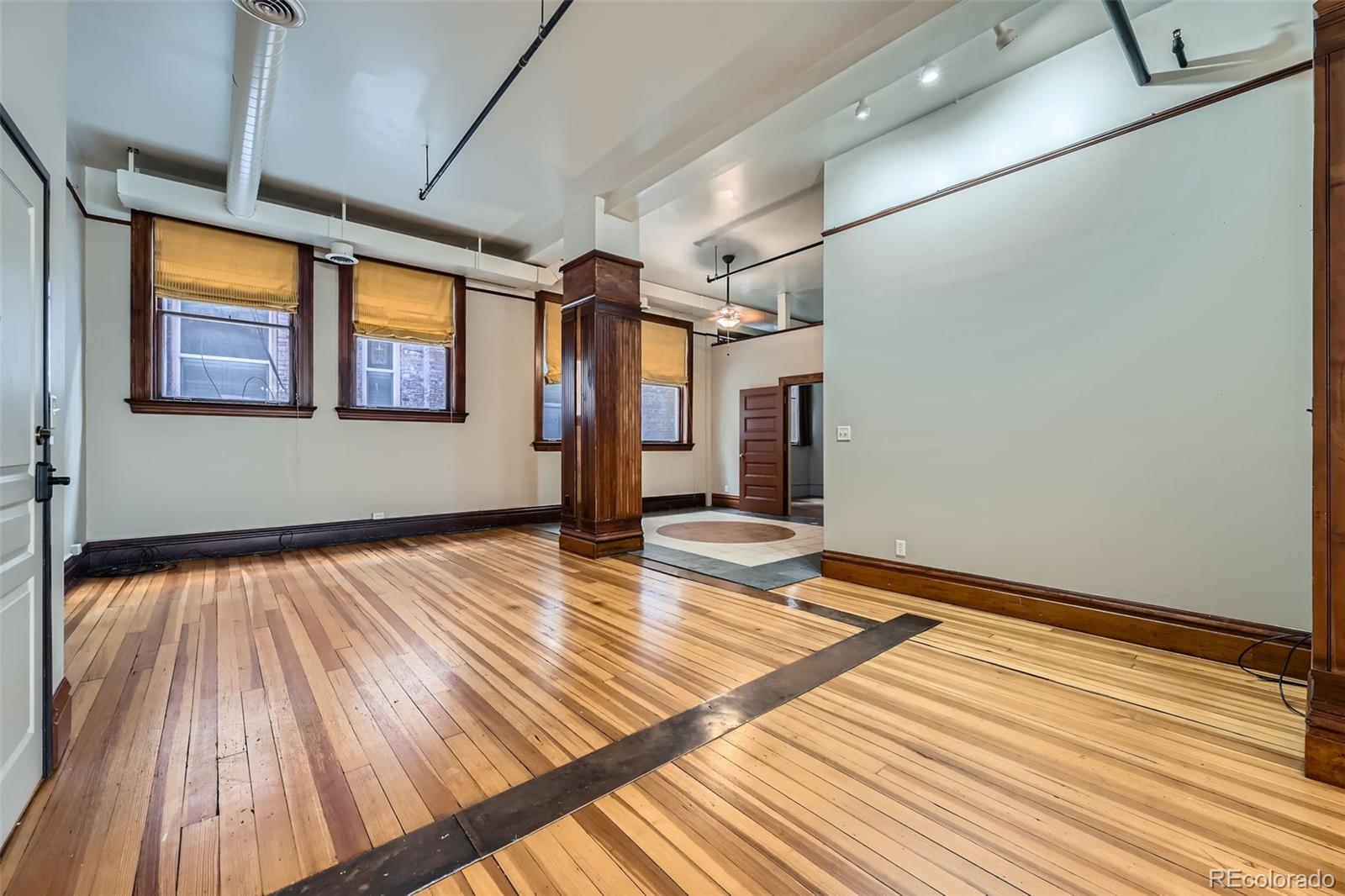 211 W 2nd Street Unit: 205