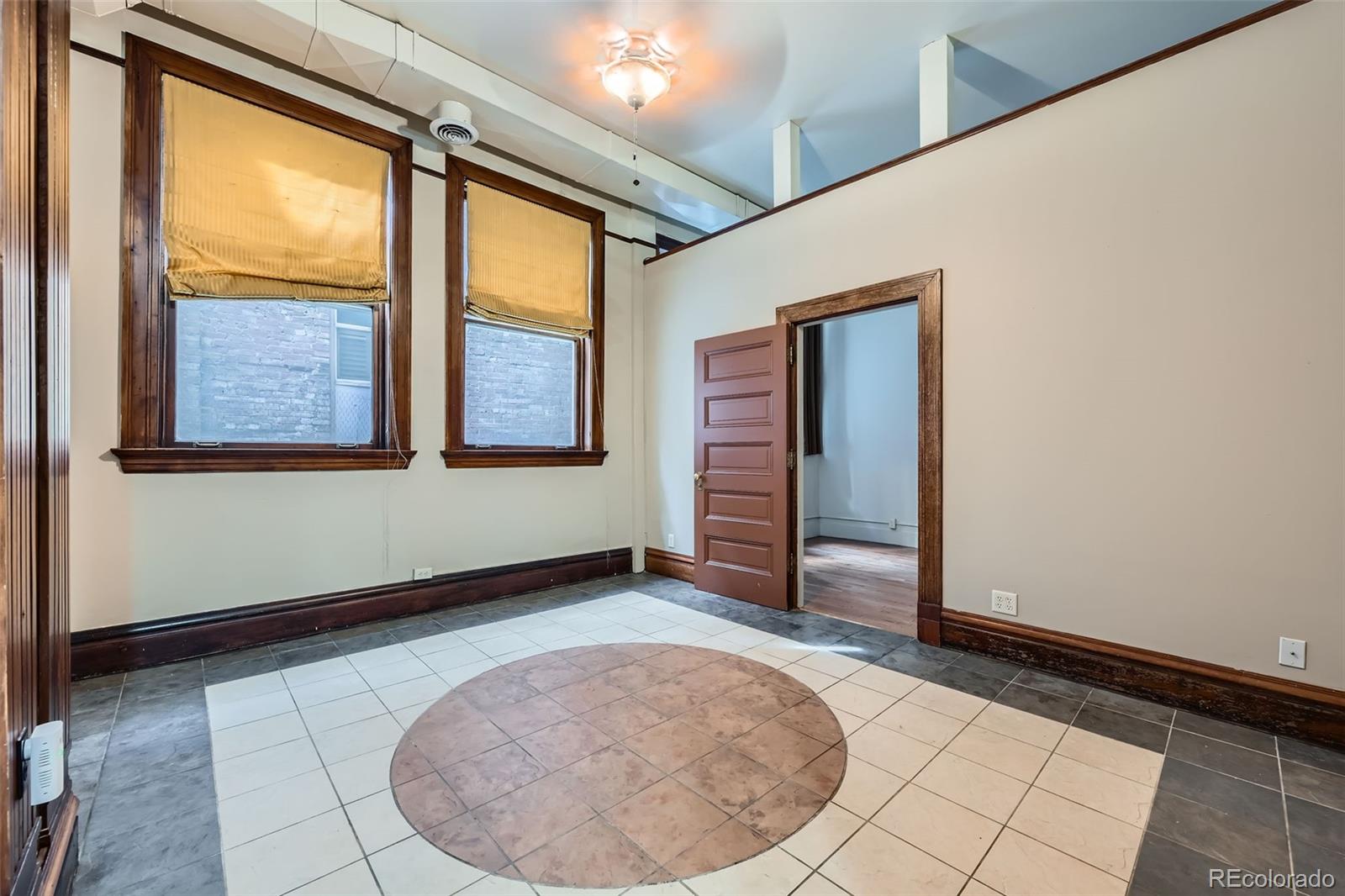 211 W 2nd Street Unit: 205