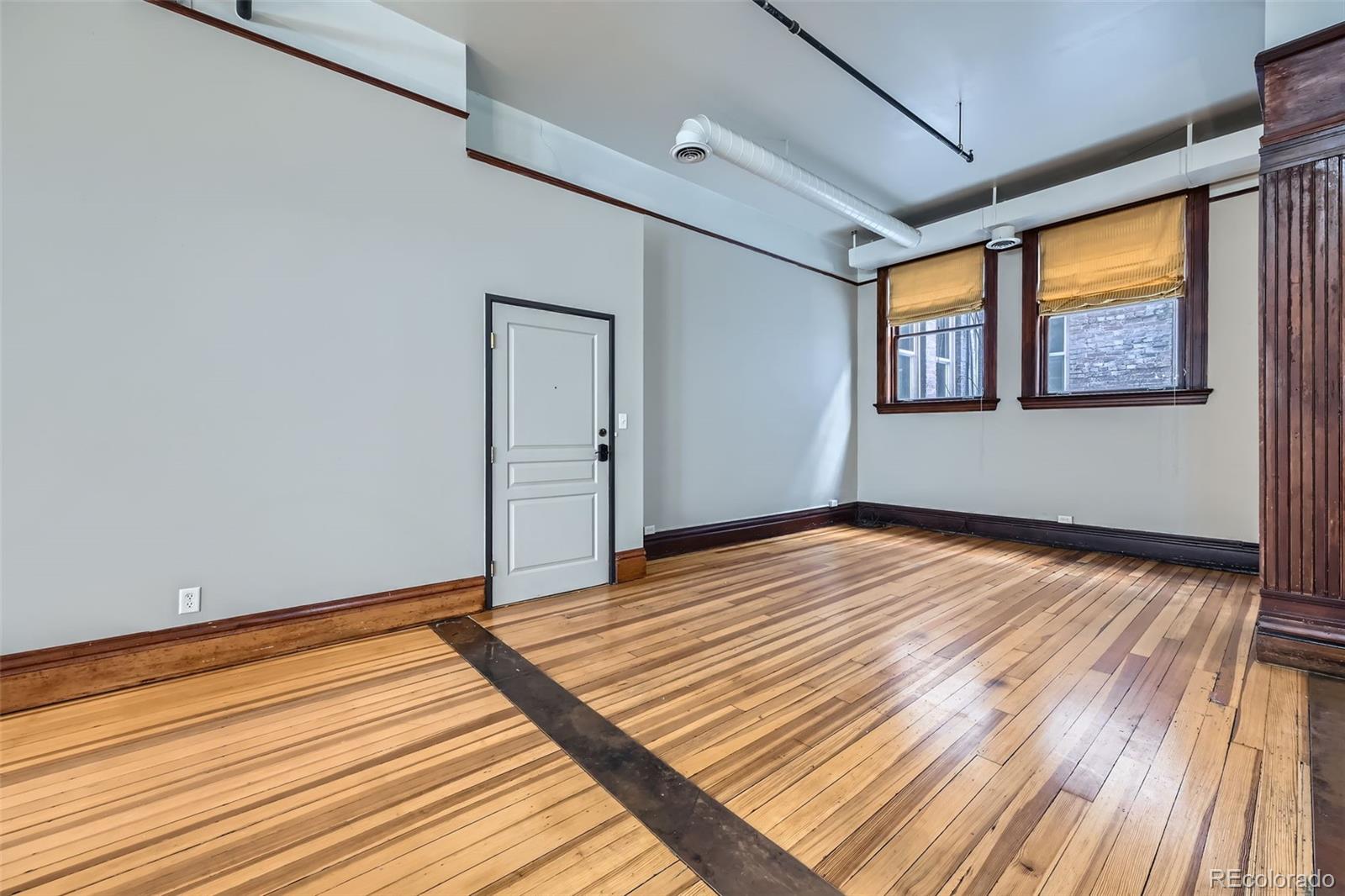 211 W 2nd Street Unit: 205