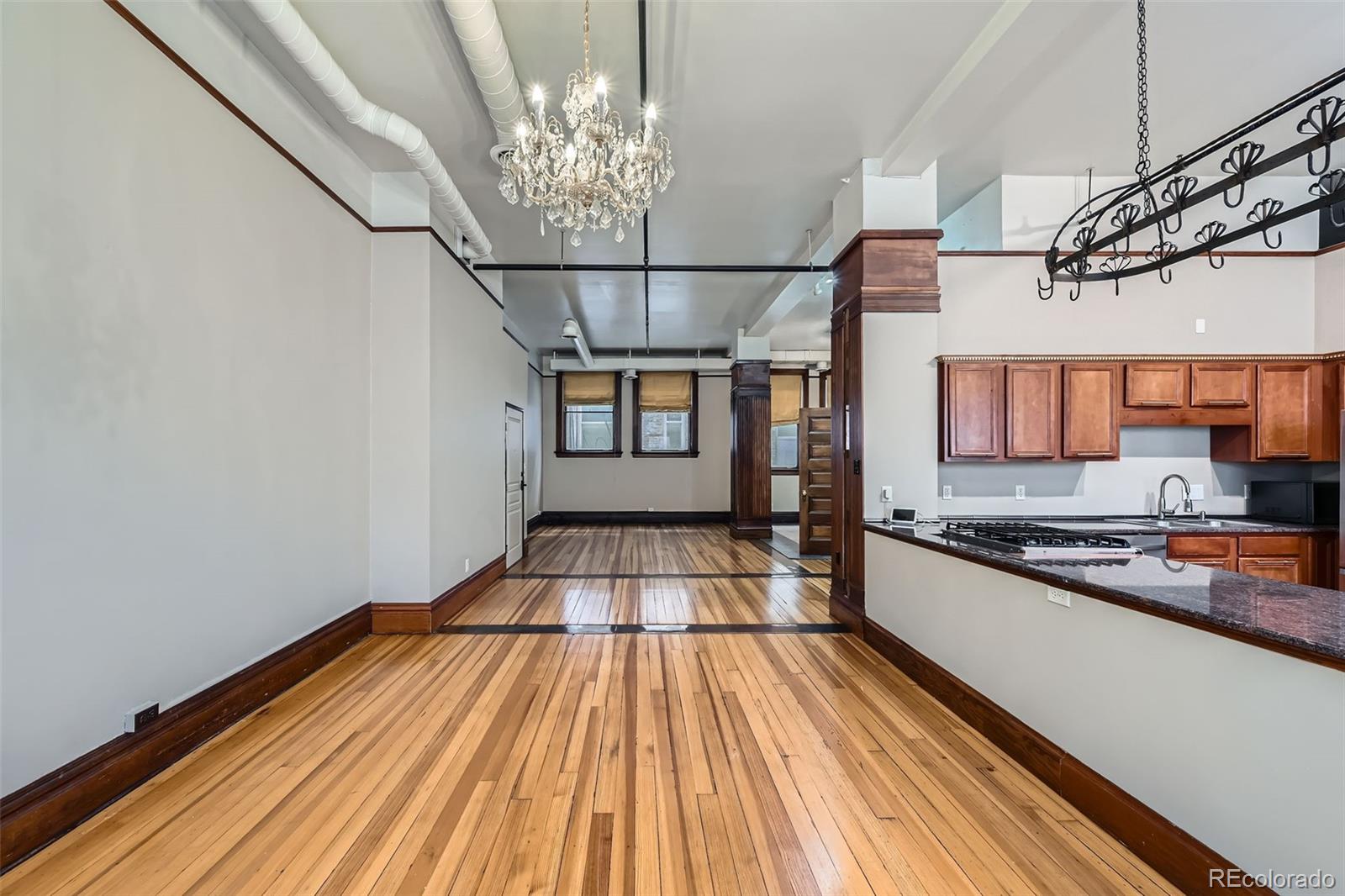 211 W 2nd Street Unit: 205