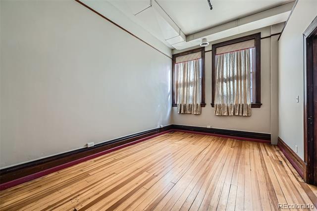 211 W 2nd Street Unit: 205