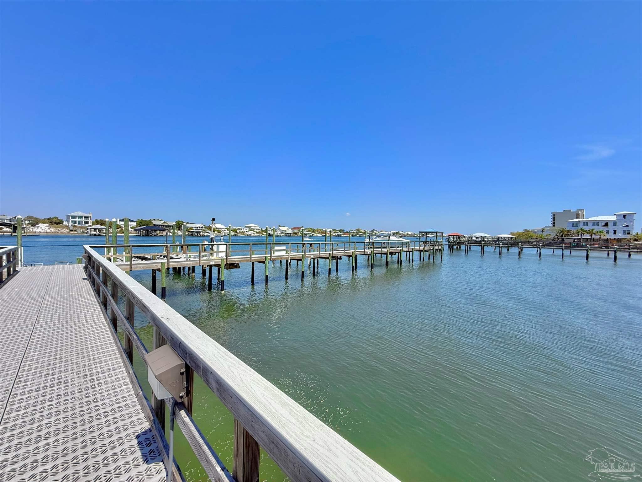 217 Clipper Dr