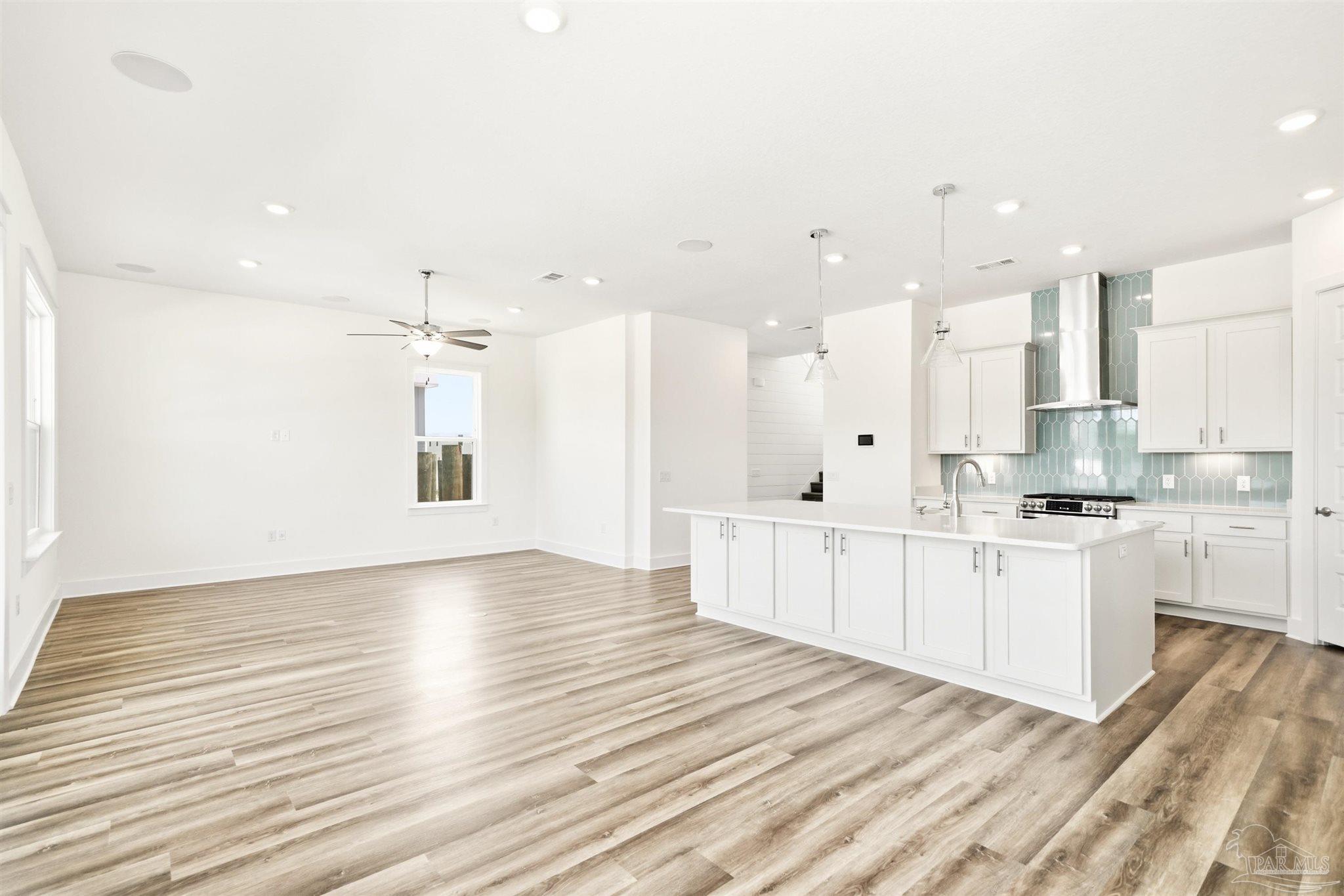 217 Clipper Dr