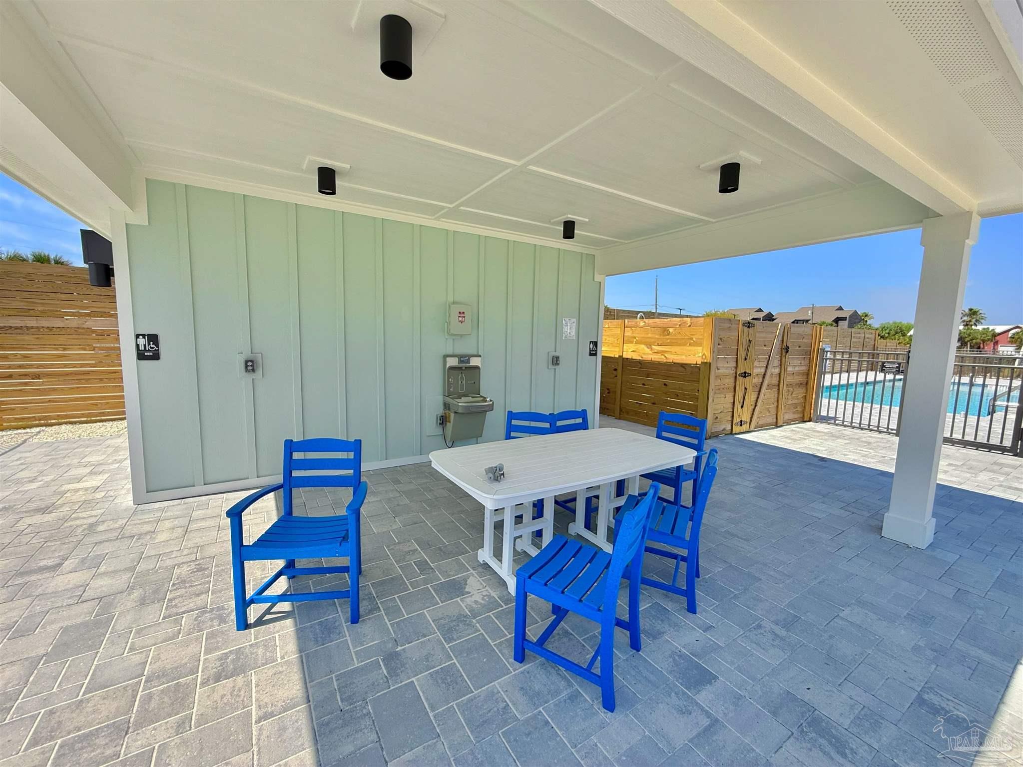 217 Clipper Dr