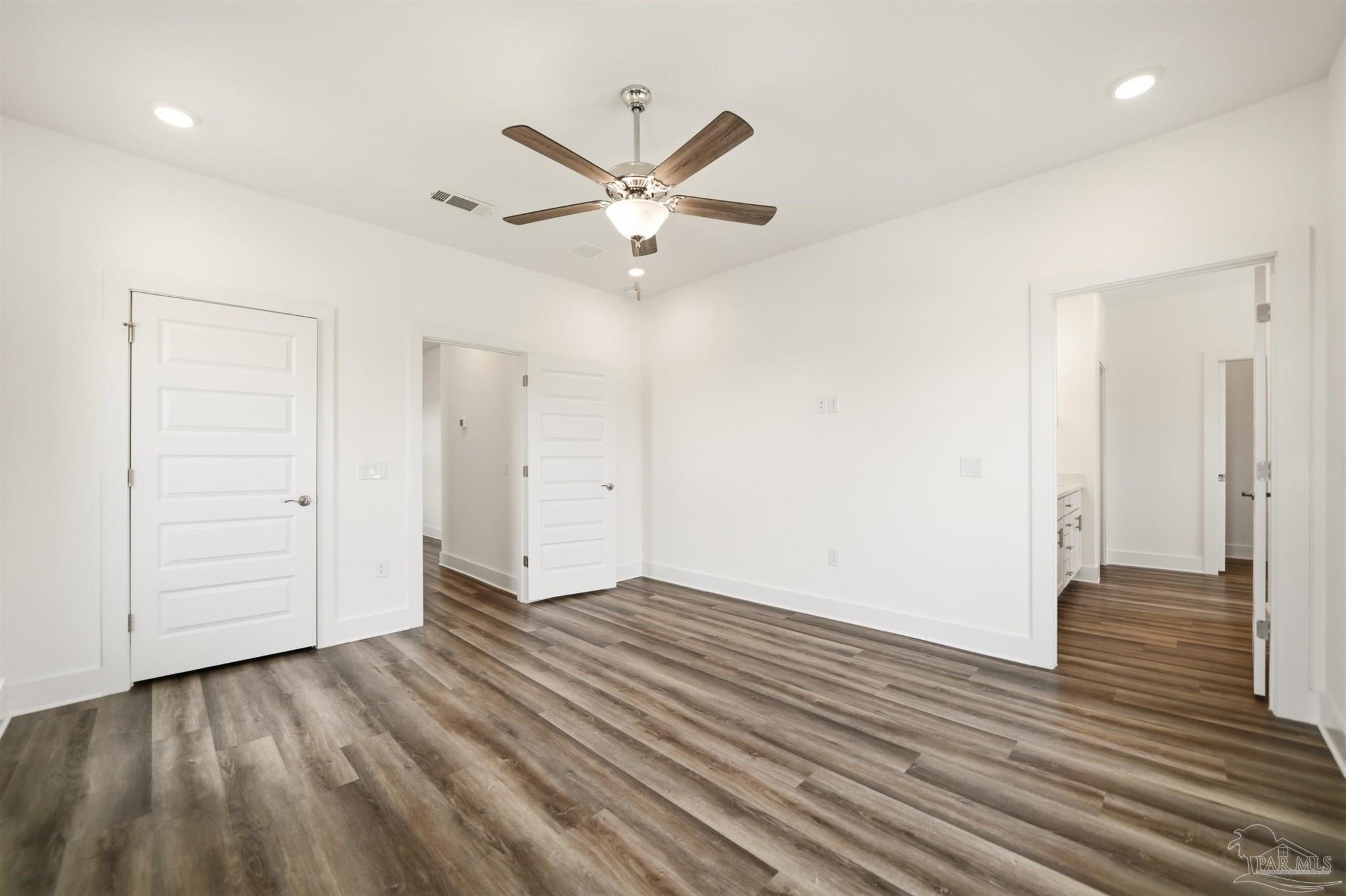 217 Clipper Dr