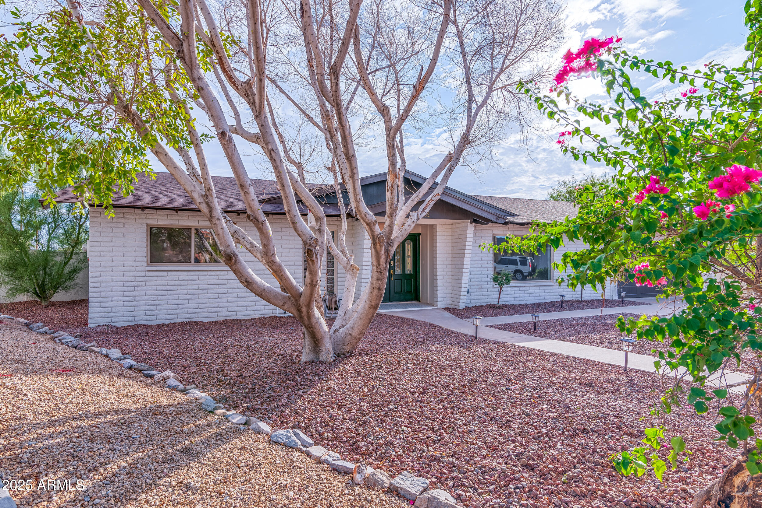 6802 N 22ND Place