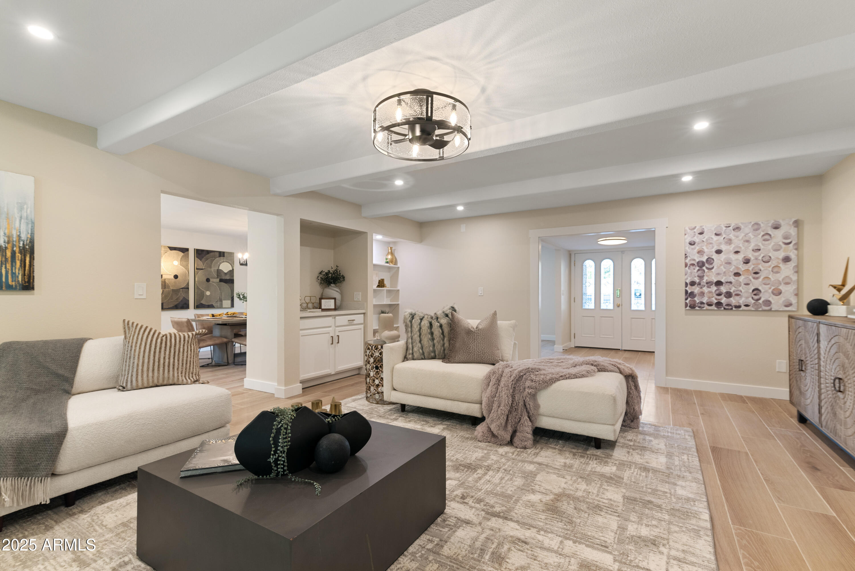 6802 N 22ND Place