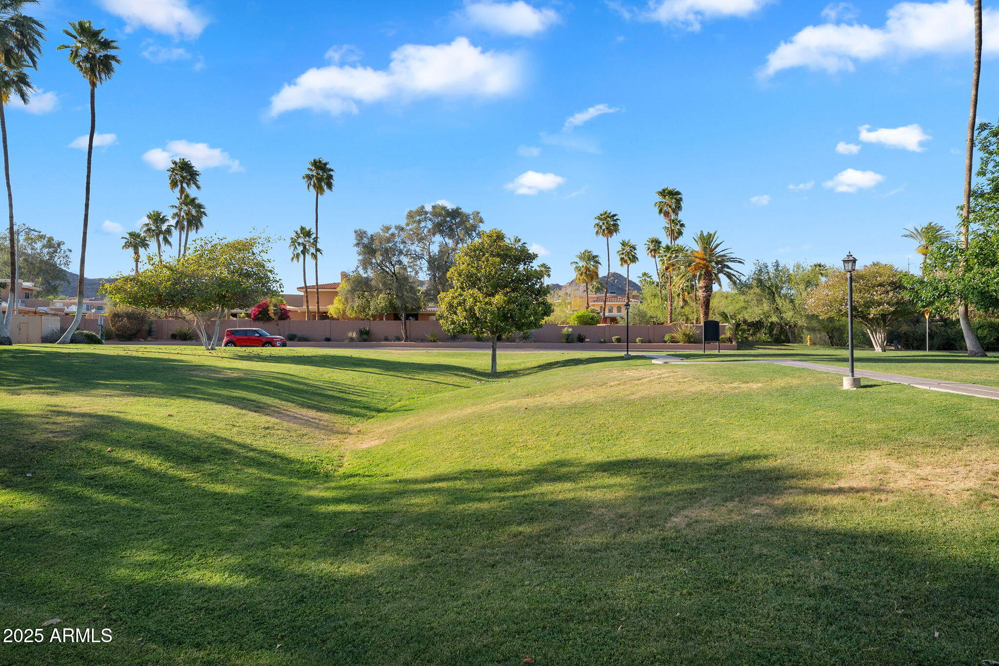 10445 N 11TH Place, 3