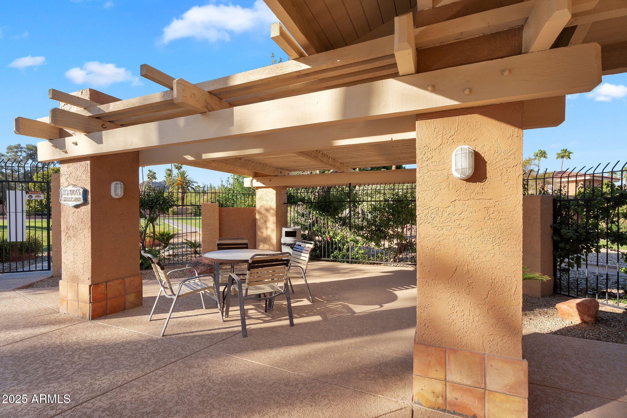 10445 N 11TH Place, 3