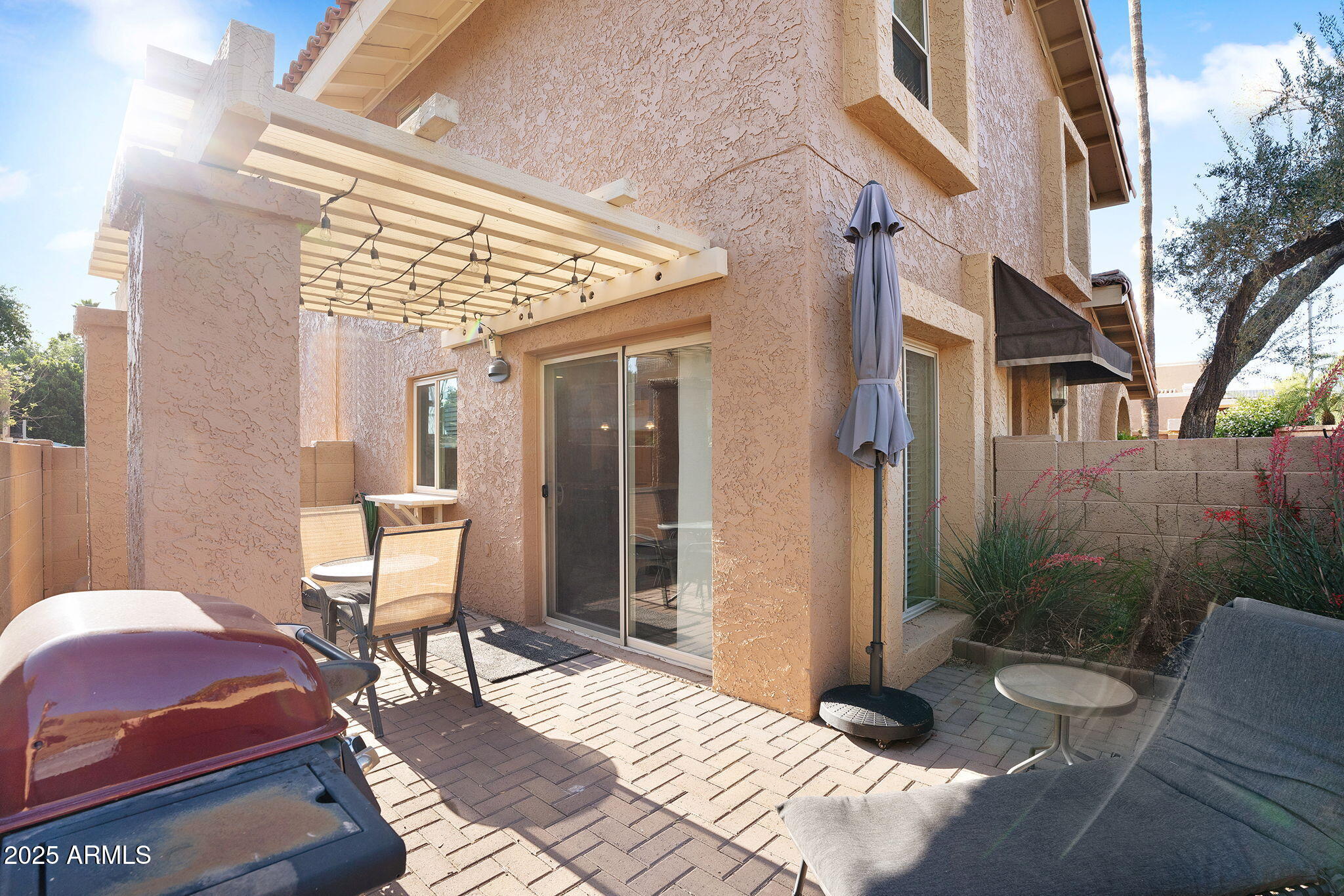 10445 N 11TH Place, 3