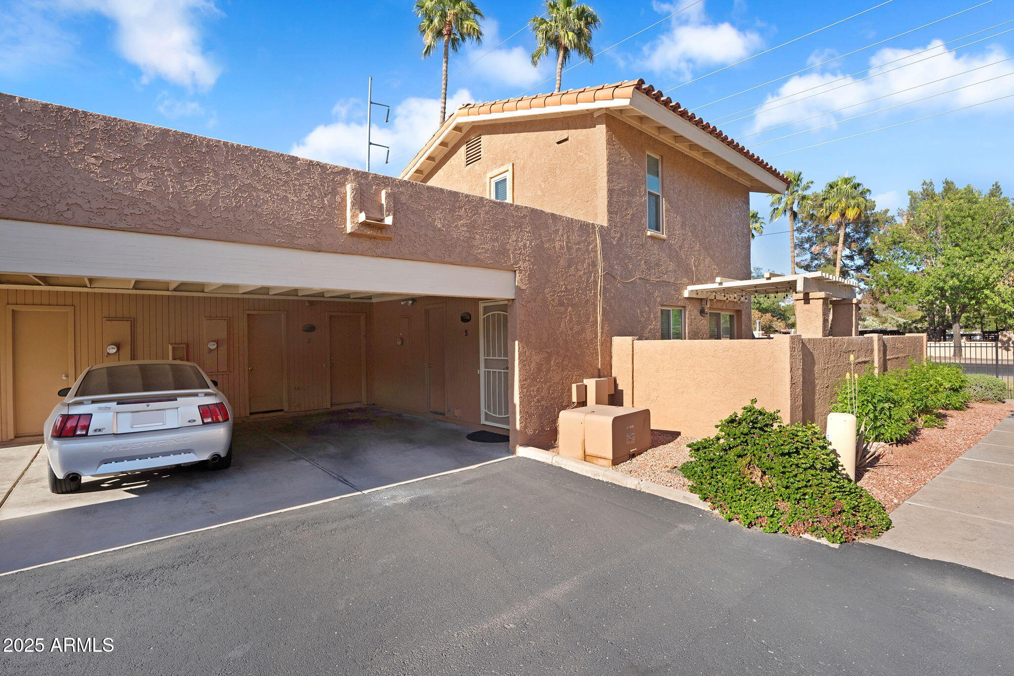 10445 N 11TH Place, 3