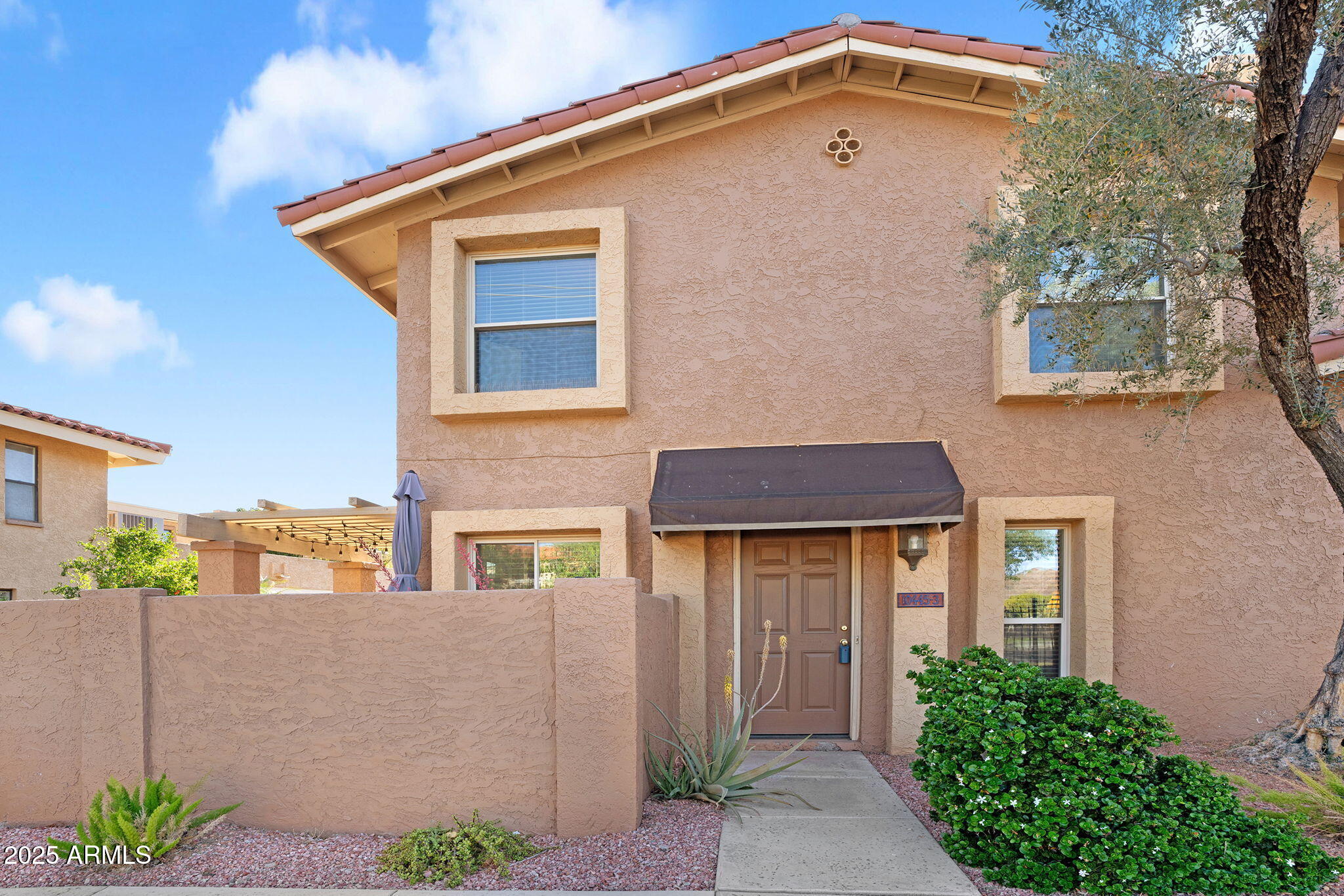 10445 N 11TH Place, 3