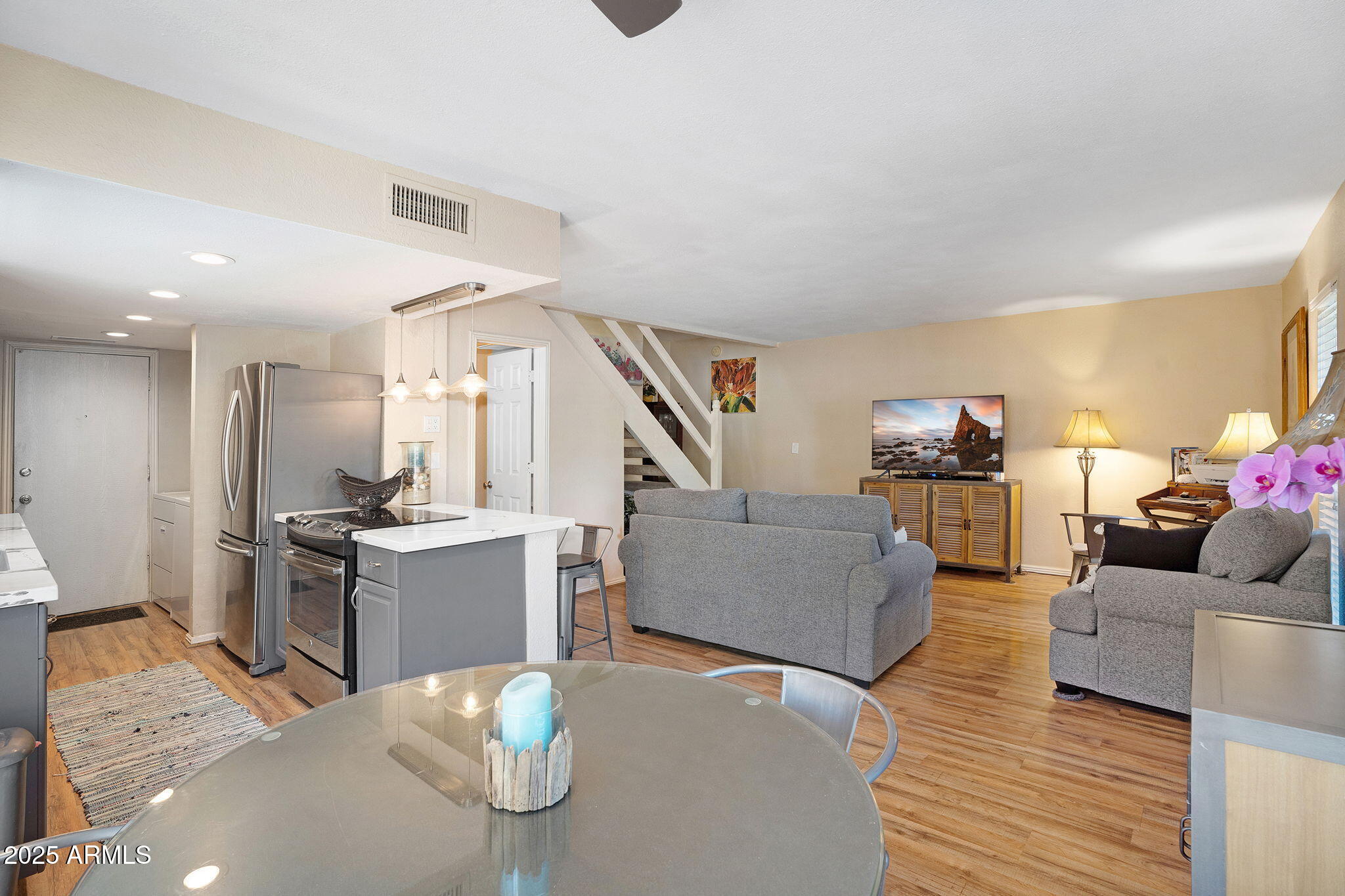 10445 N 11TH Place, 3