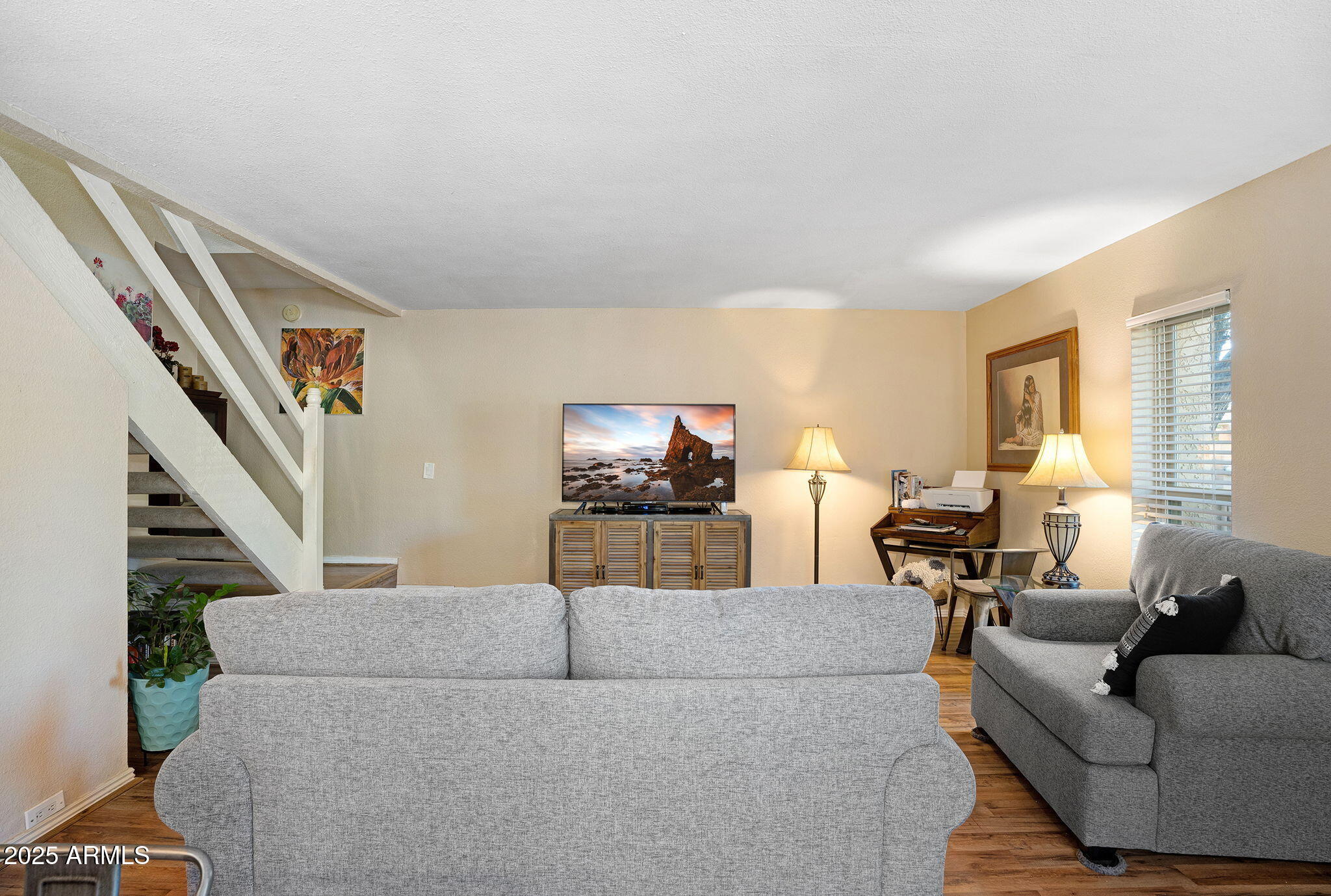 10445 N 11TH Place, 3