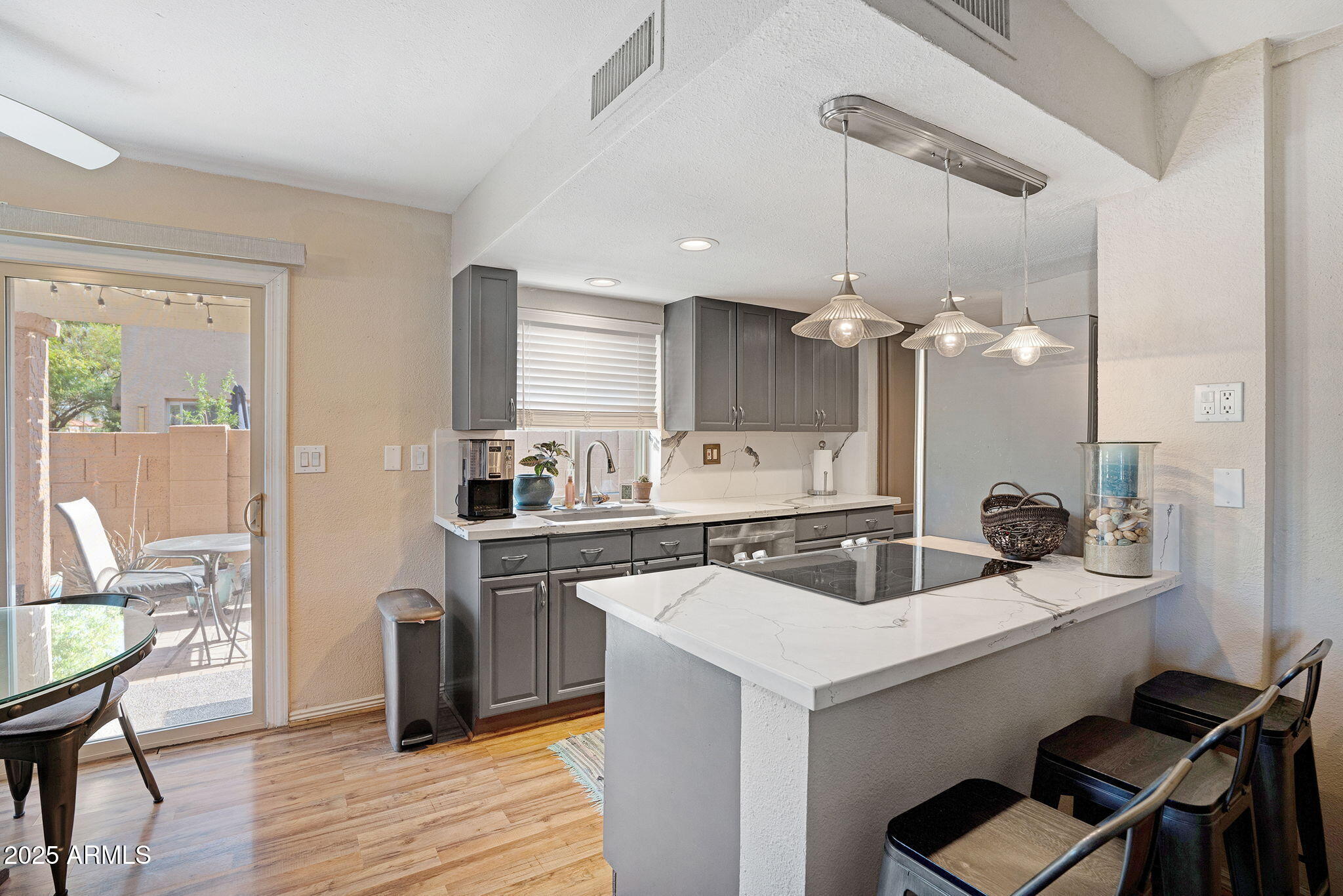 10445 N 11TH Place, 3