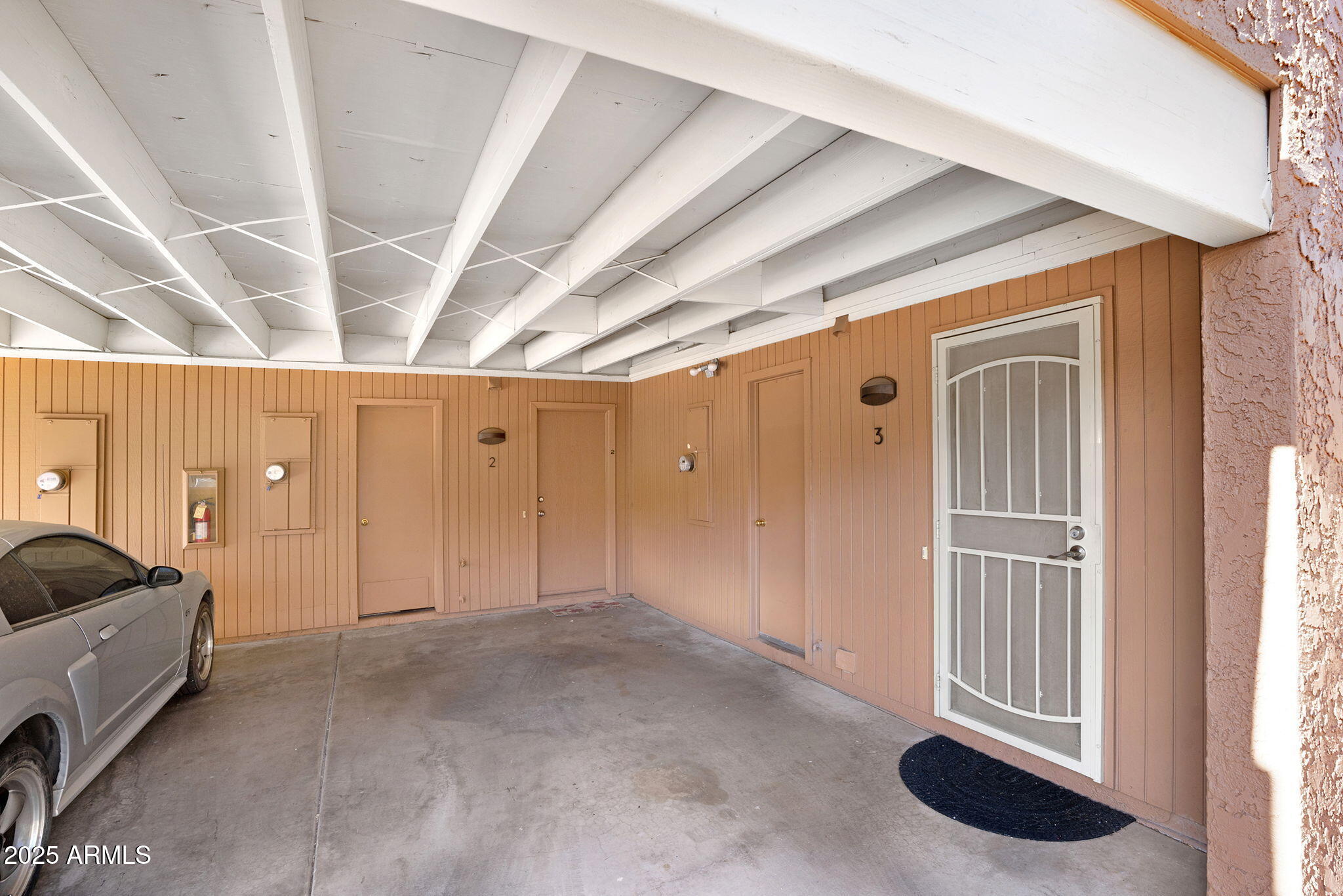 10445 N 11TH Place, 3