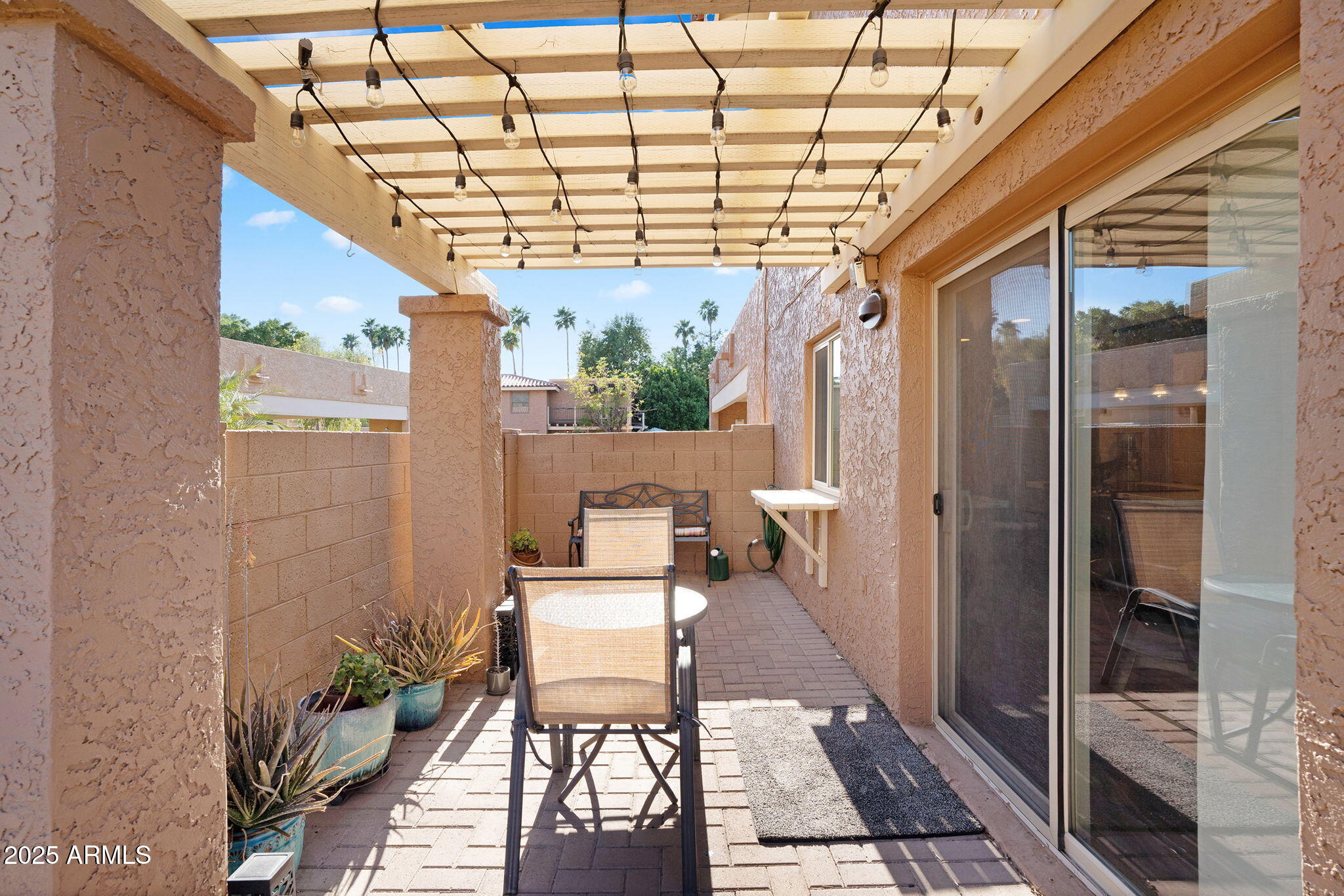 10445 N 11TH Place, 3