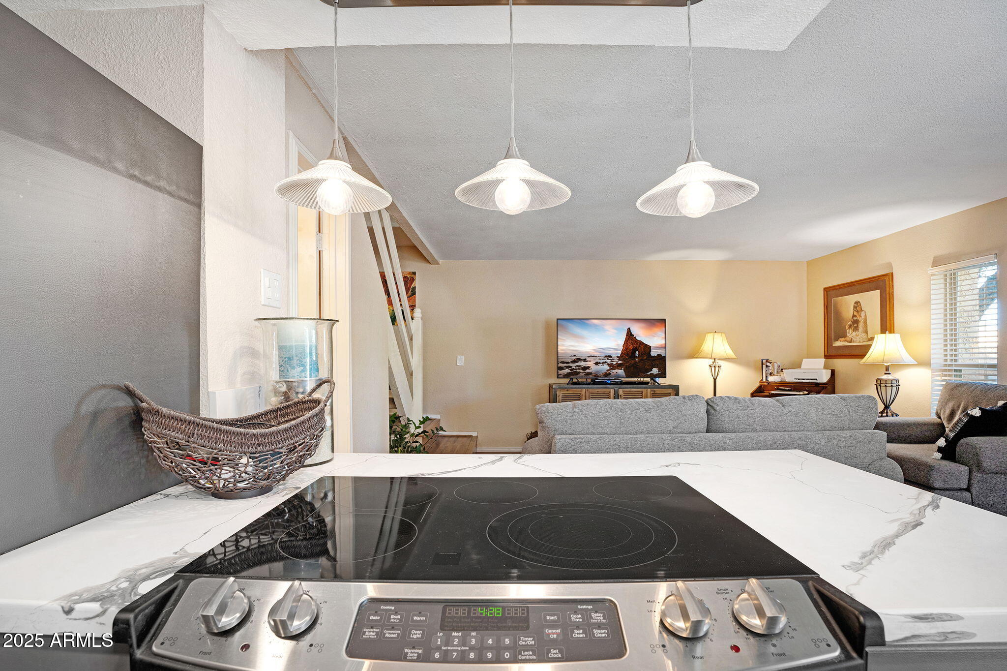 10445 N 11TH Place, 3