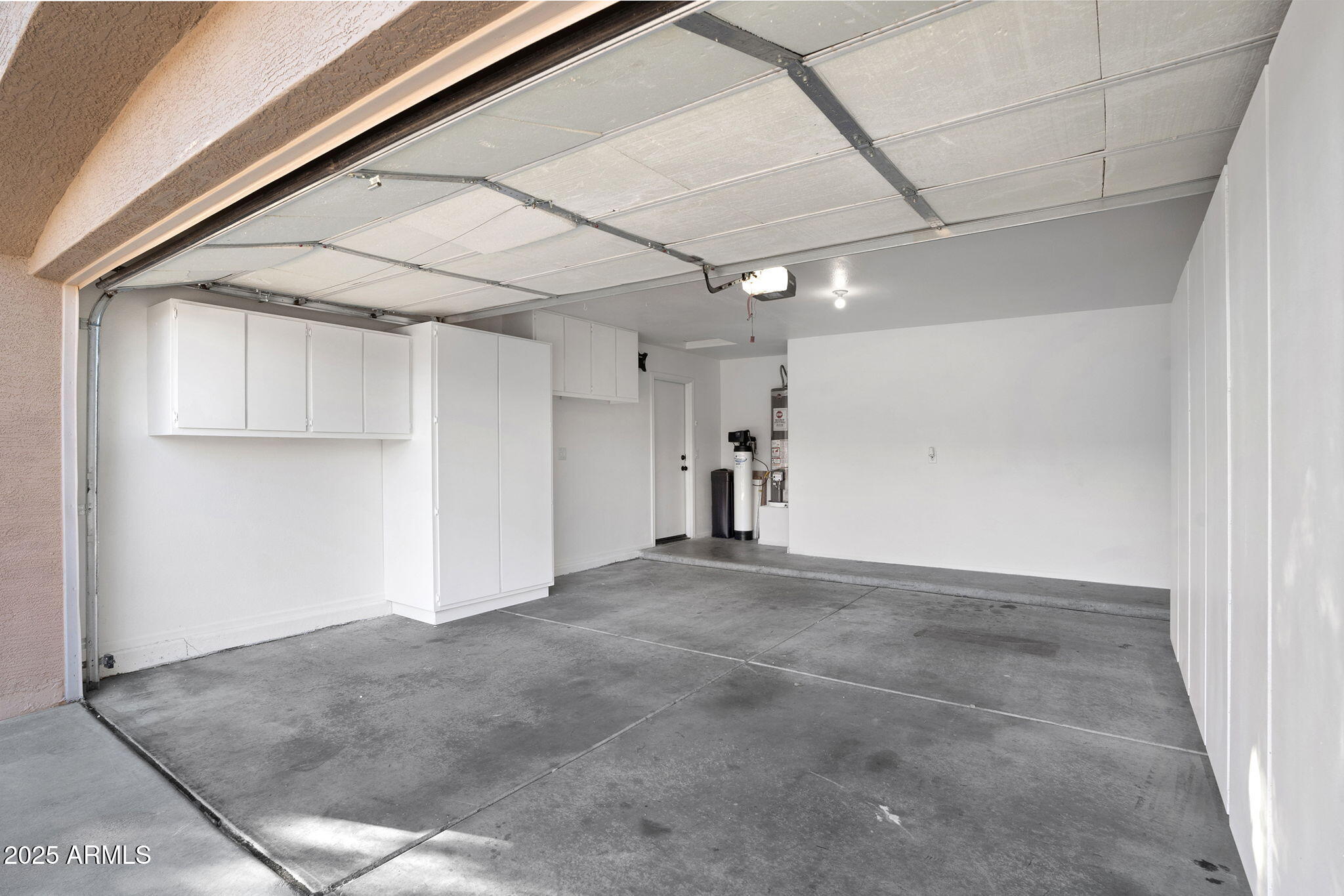 418 E CLAIRIDGE Drive