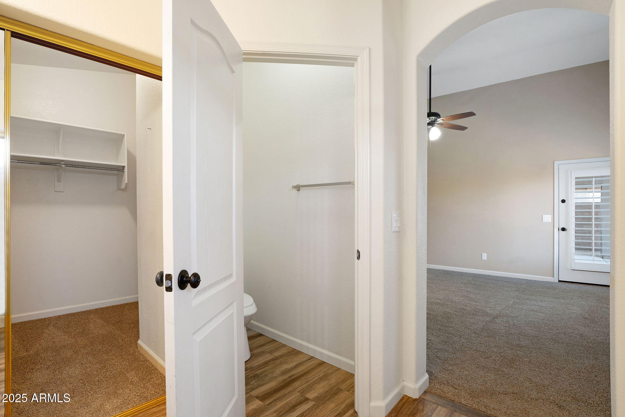 418 E CLAIRIDGE Drive
