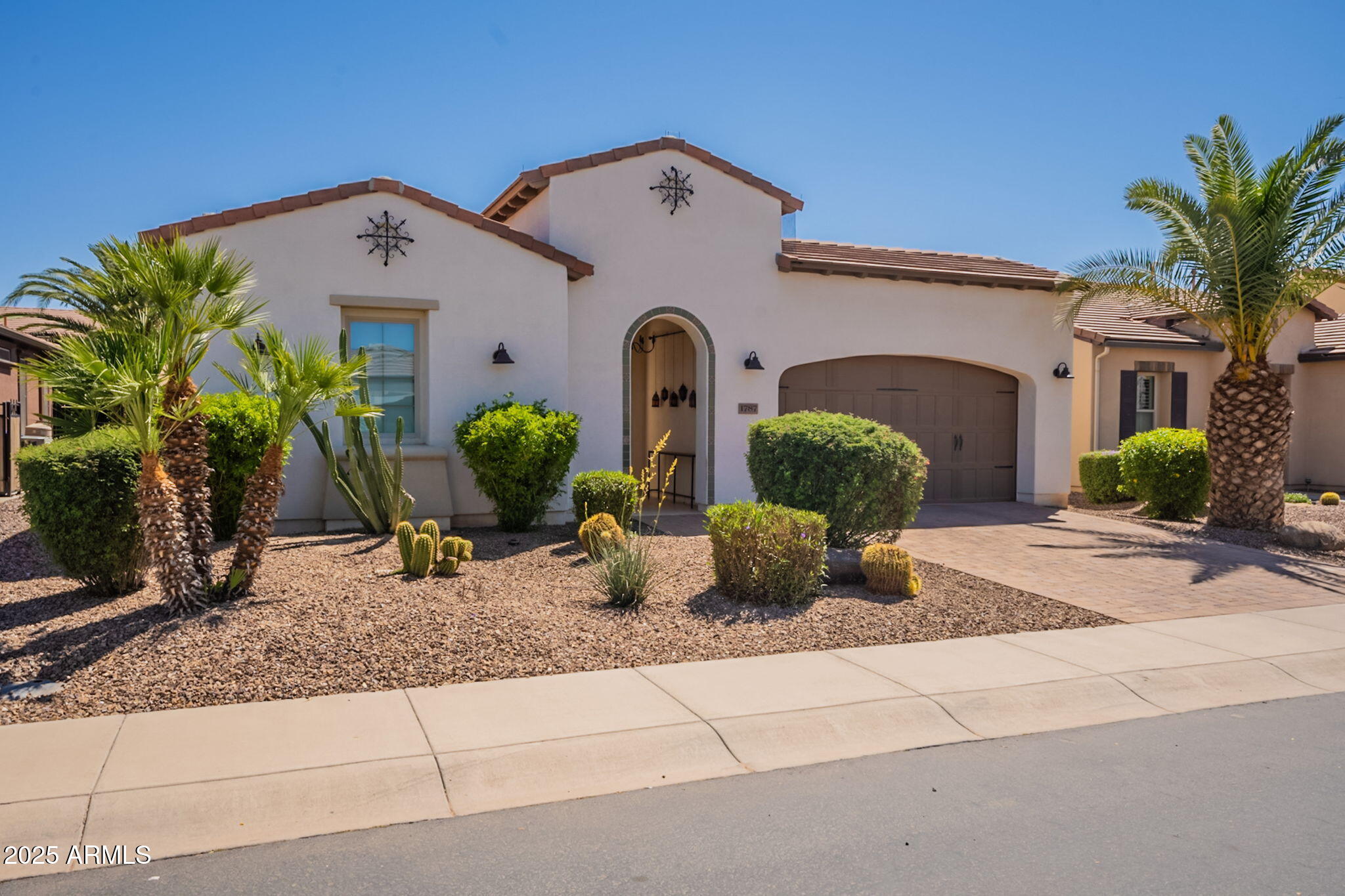 1787 E SATTOO Way