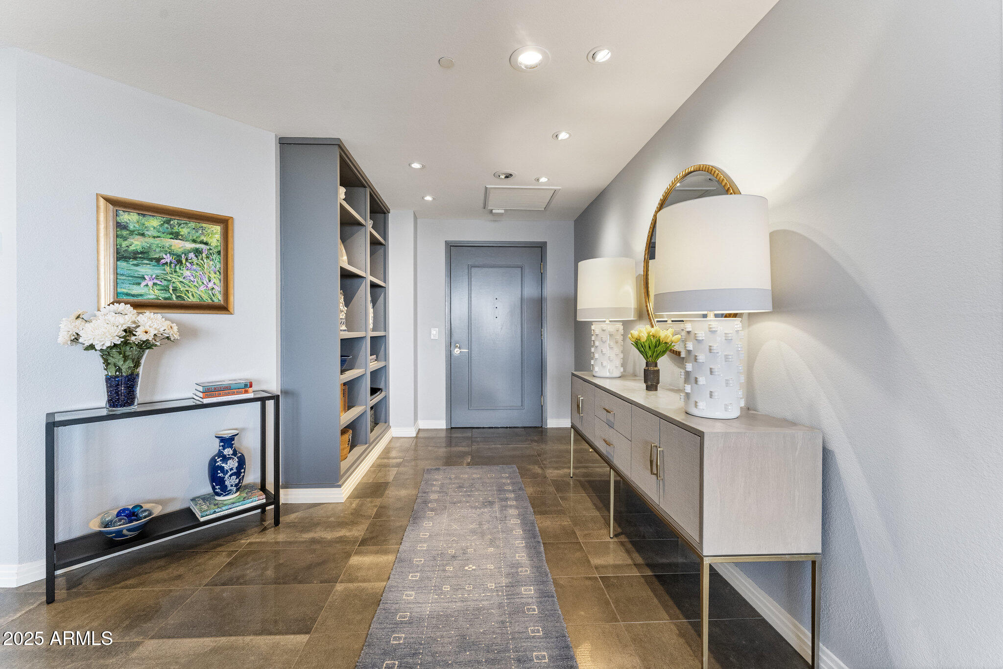 1040 E OSBORN Road, 1103