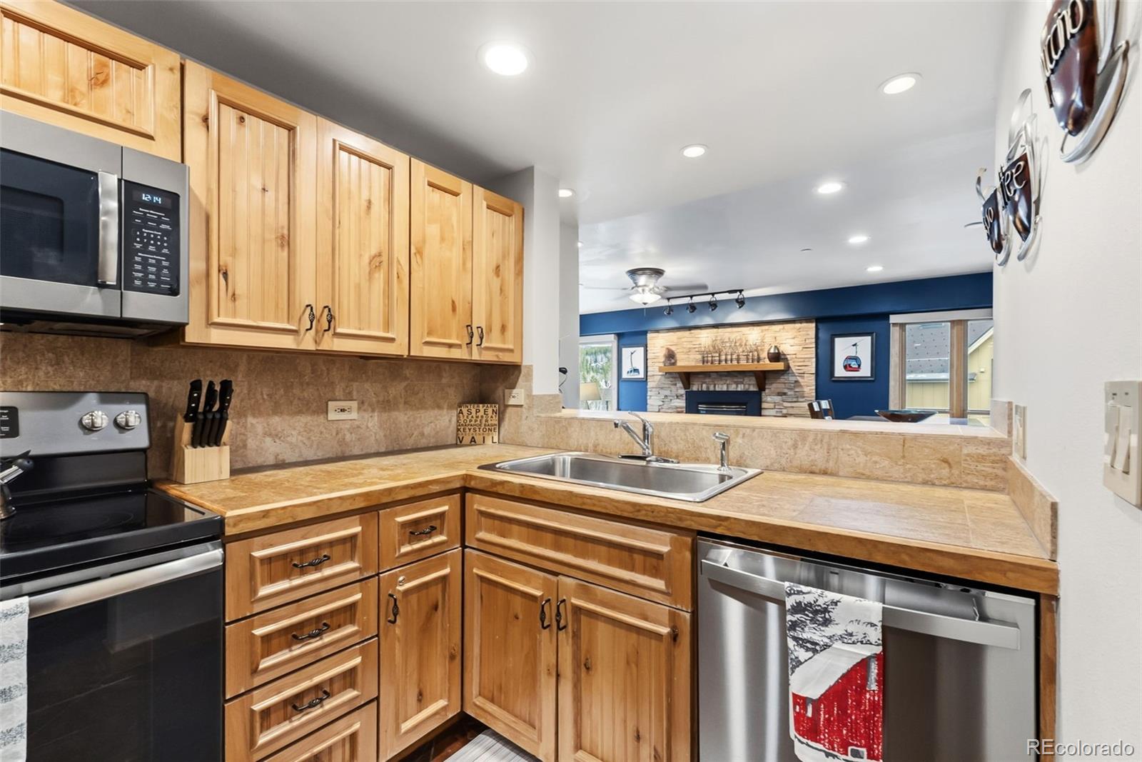 645 S Park Avenue Unit: 3-404