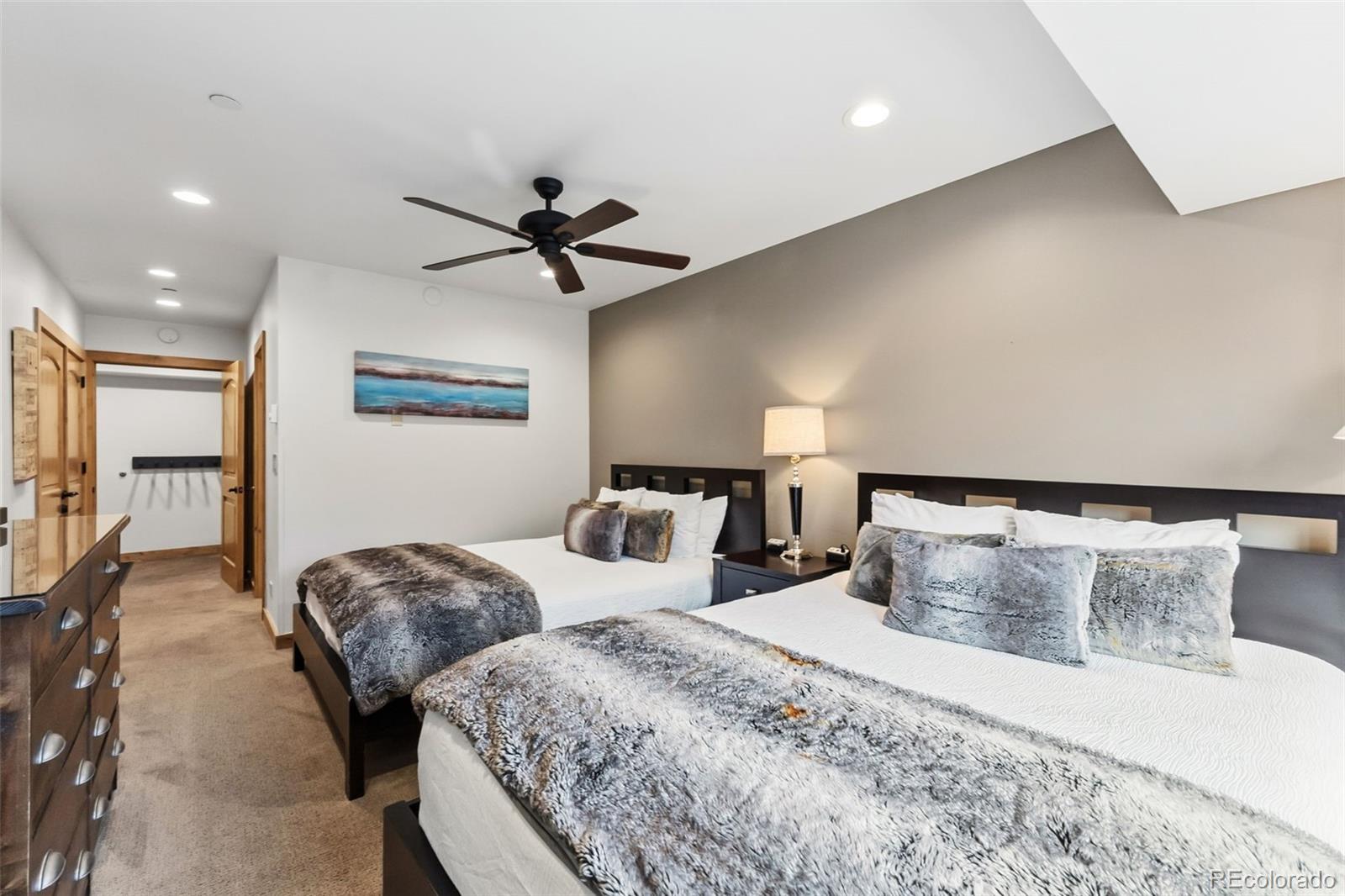645 S Park Avenue Unit: 3-404