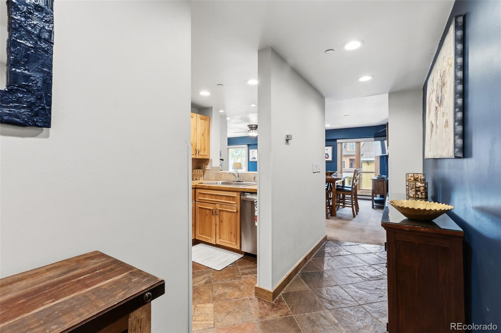 645 S Park Avenue Unit: 3-404