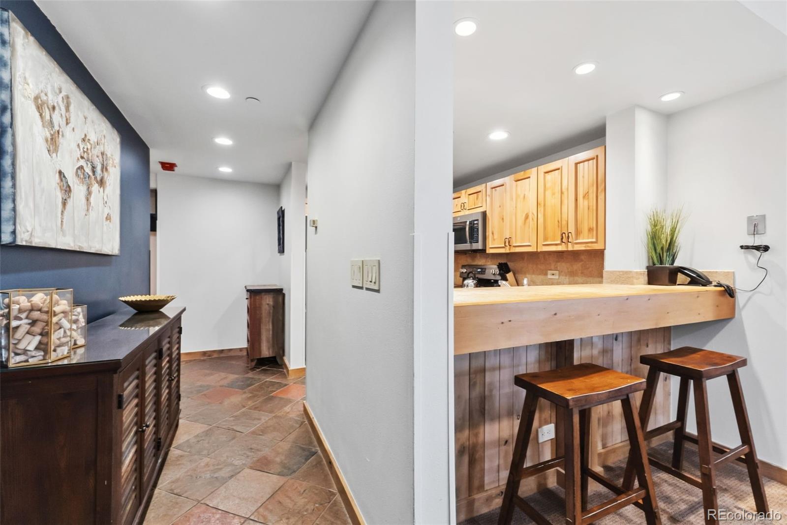 645 S Park Avenue Unit: 3-404