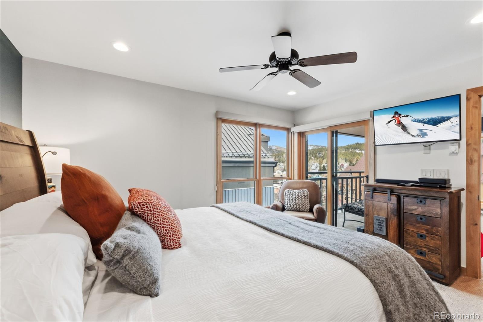 645 S Park Avenue Unit: 3-404