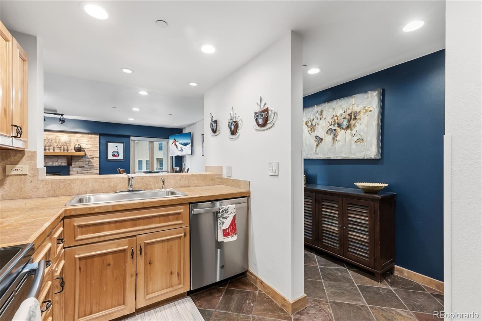 645 S Park Avenue Unit: 3-404
