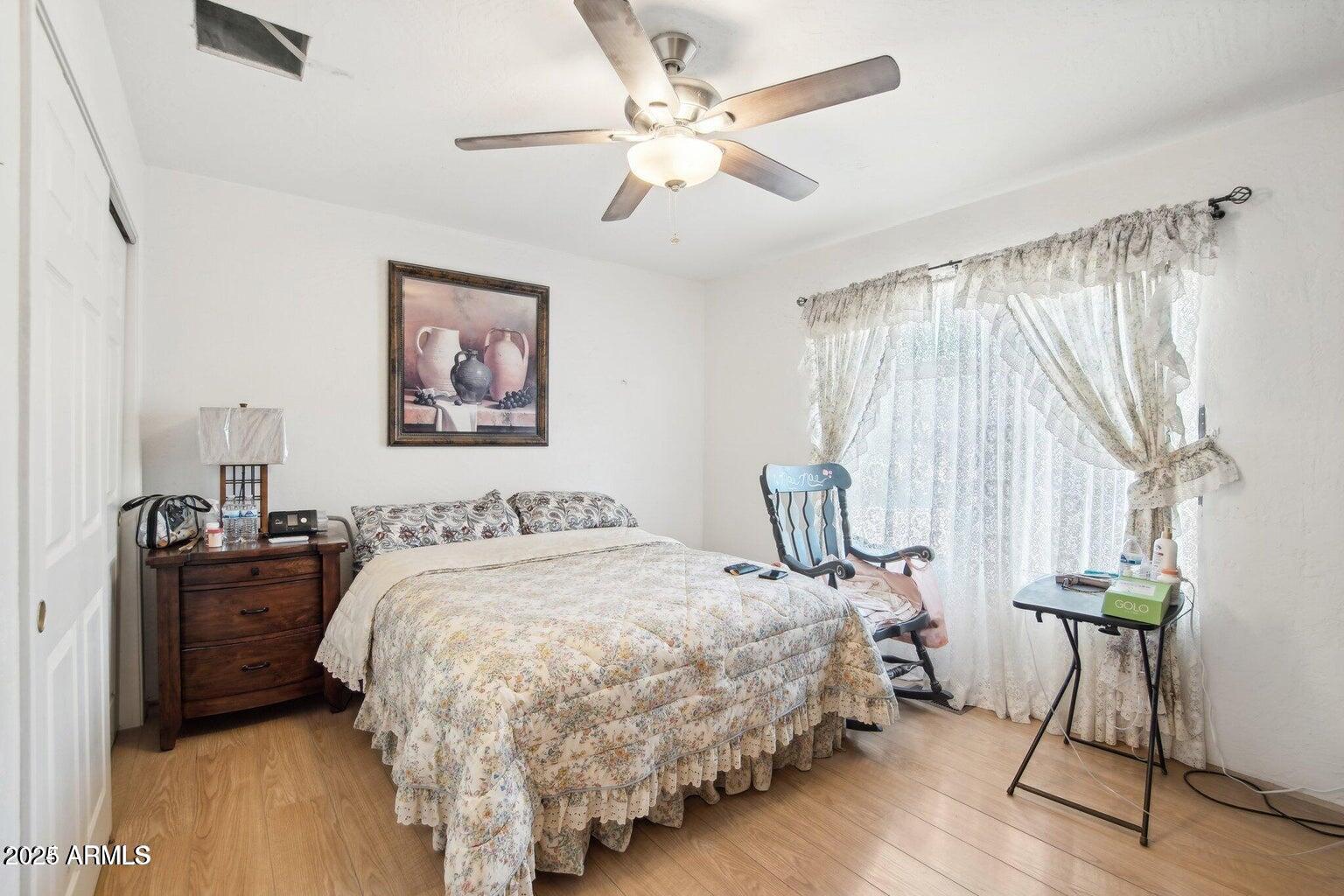 8343 W CALLE LEJOS