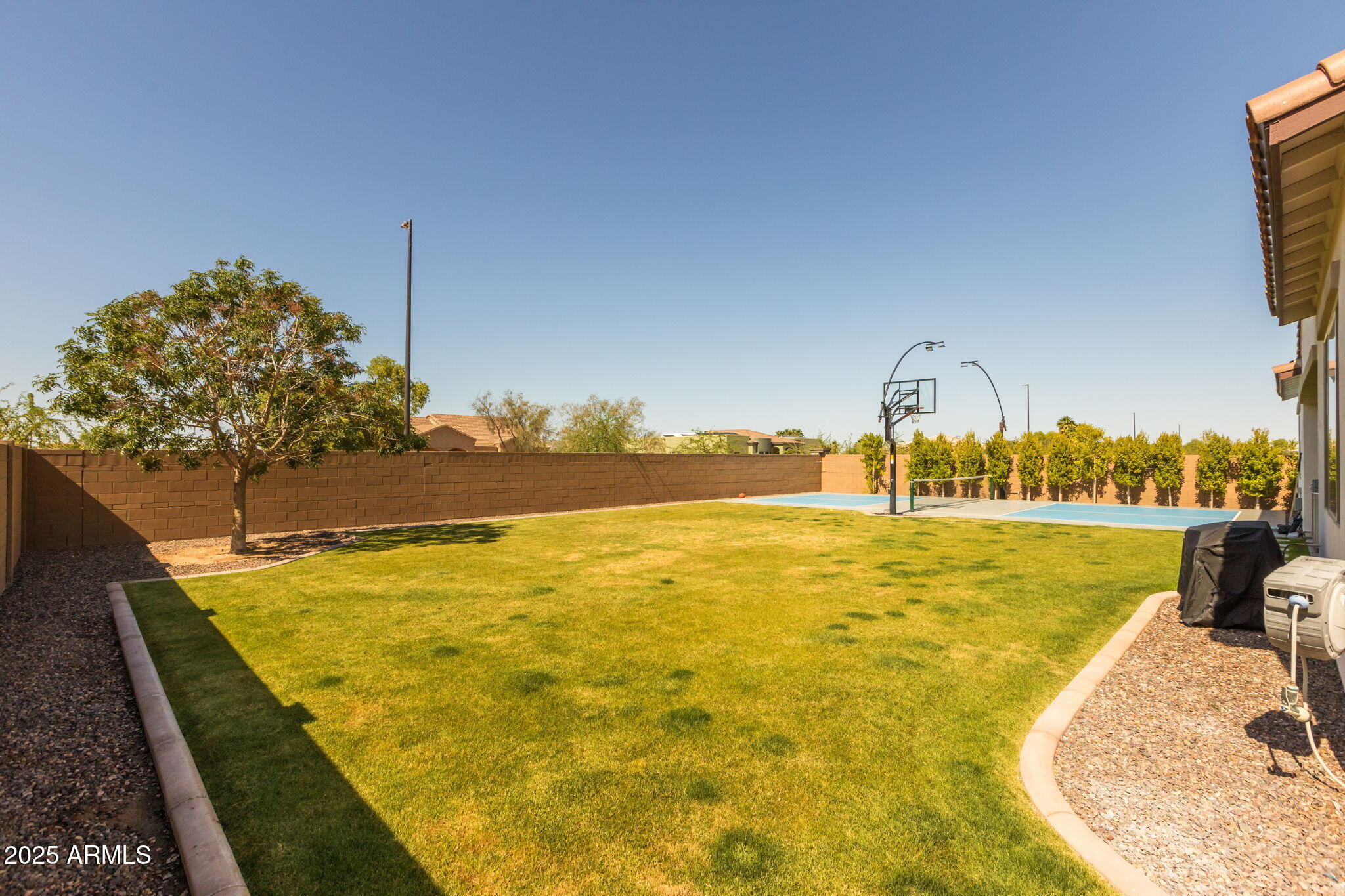 2914 E FLINTLOCK Drive