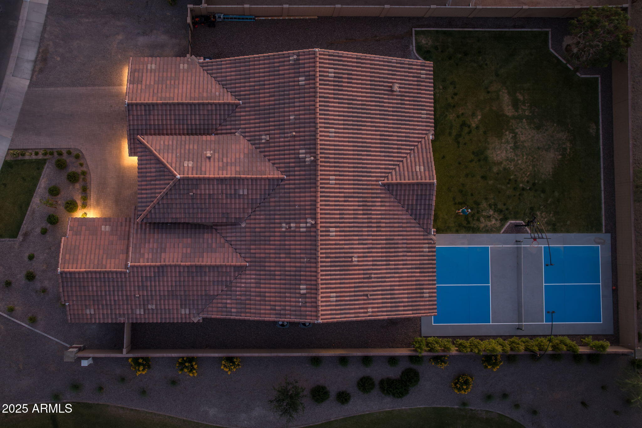 2914 E FLINTLOCK Drive