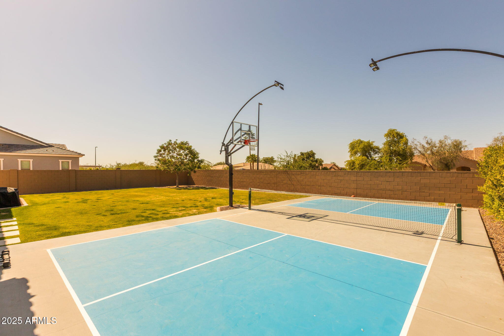 2914 E FLINTLOCK Drive