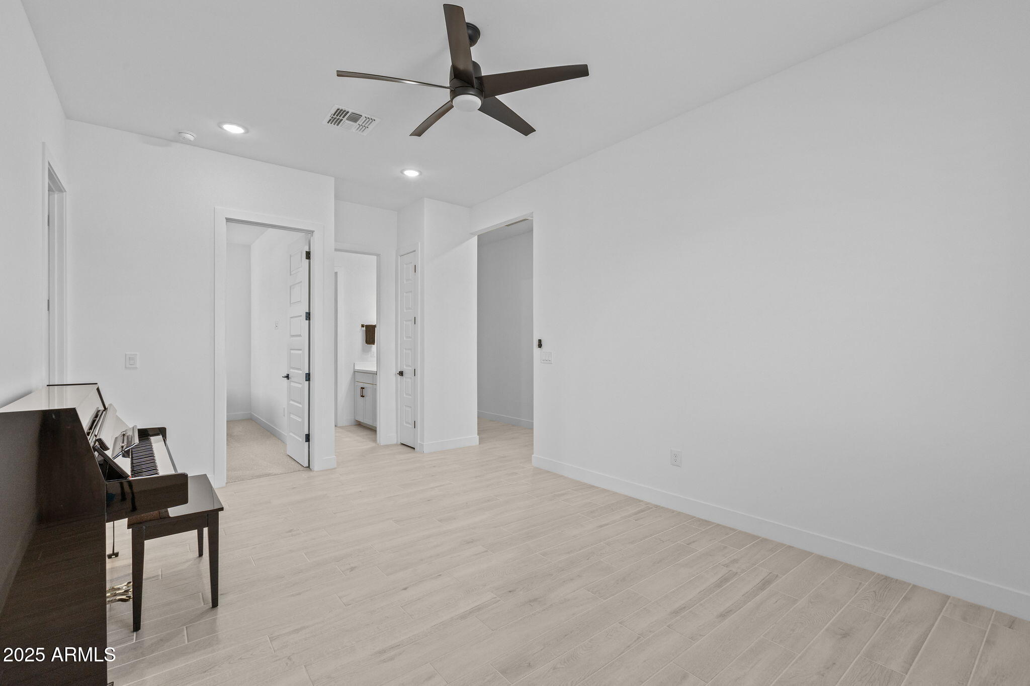 2914 E FLINTLOCK Drive