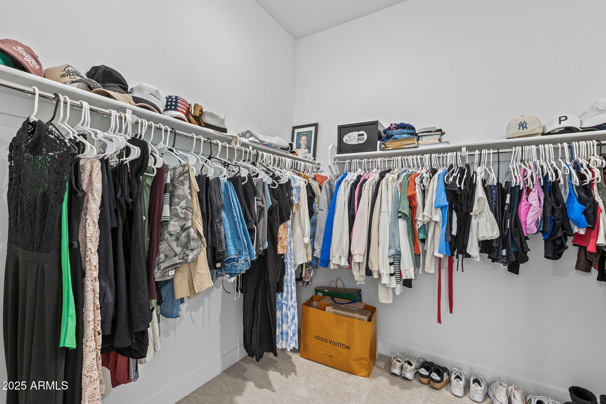 2914 E FLINTLOCK Drive